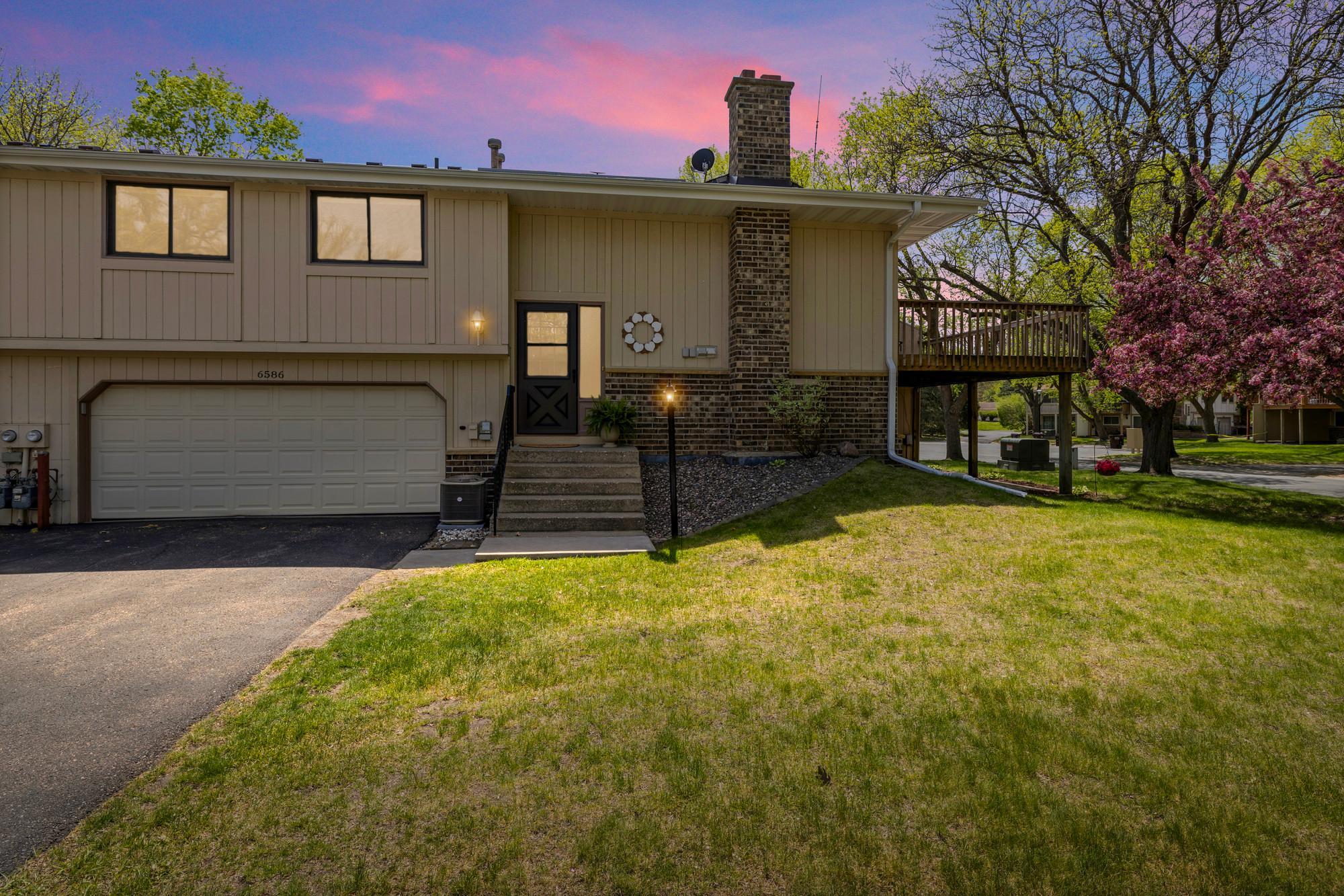 6586 Ives Ln N, Maple Grove, MN 55369
