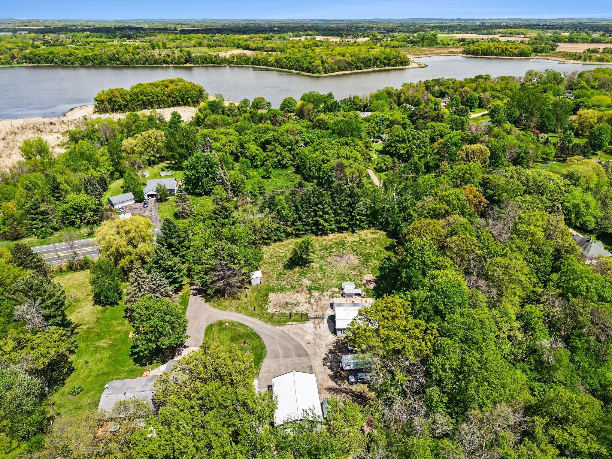 28264 Olinda Trl, Lindstrom, MN 55045