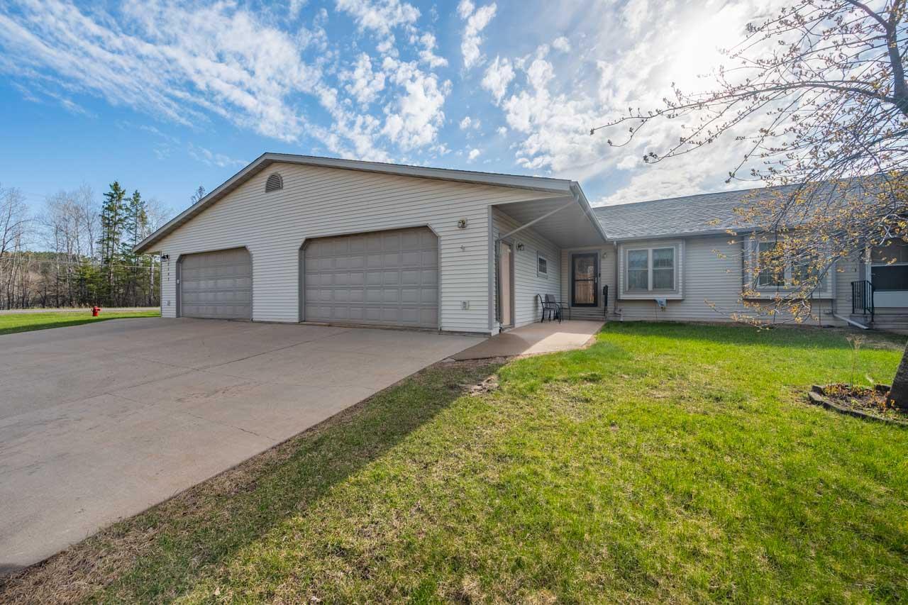 2506 21st Ave E, Hibbing, MN 55746