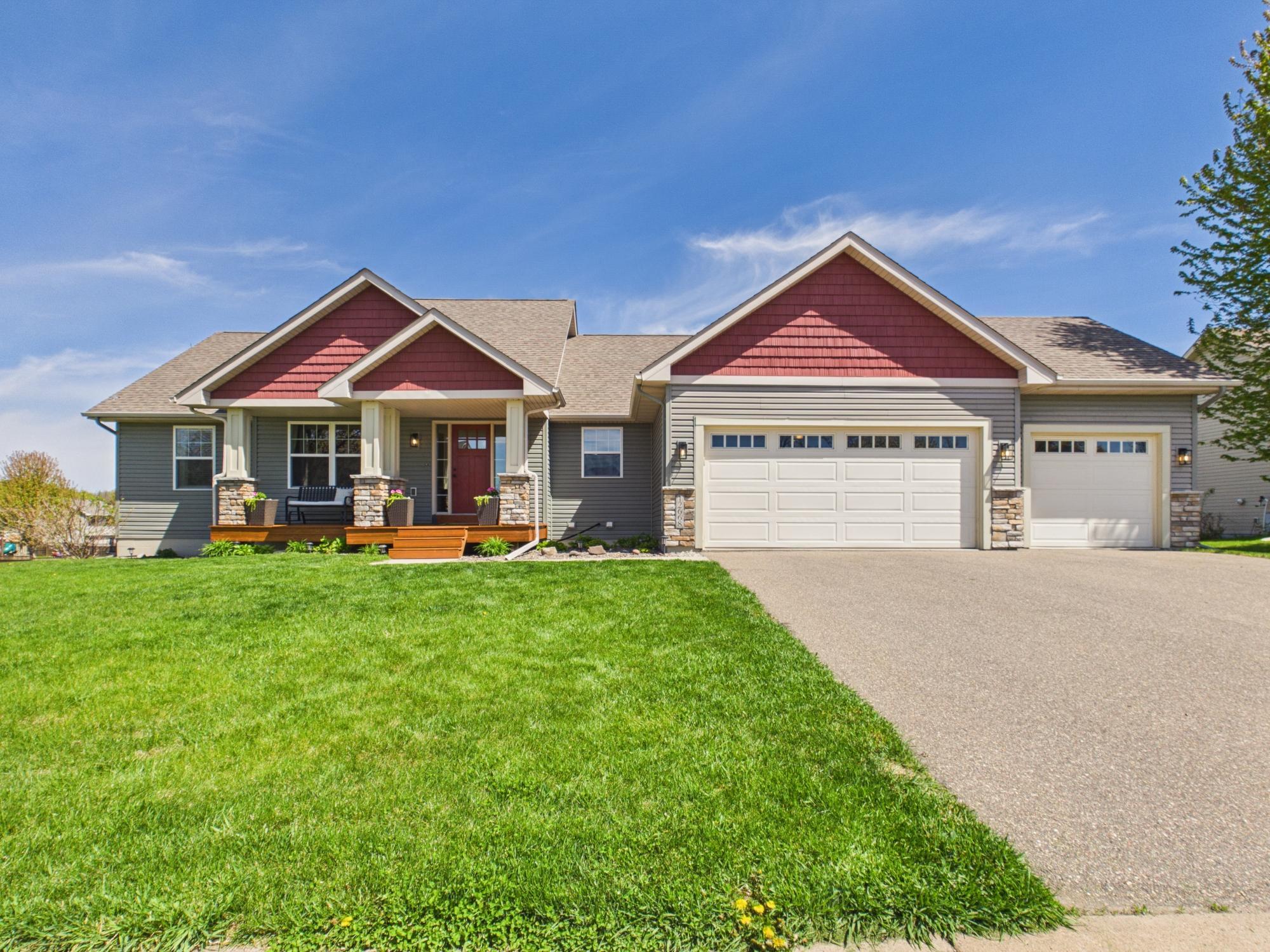 12668 314th St, Lindstrom, MN 55045