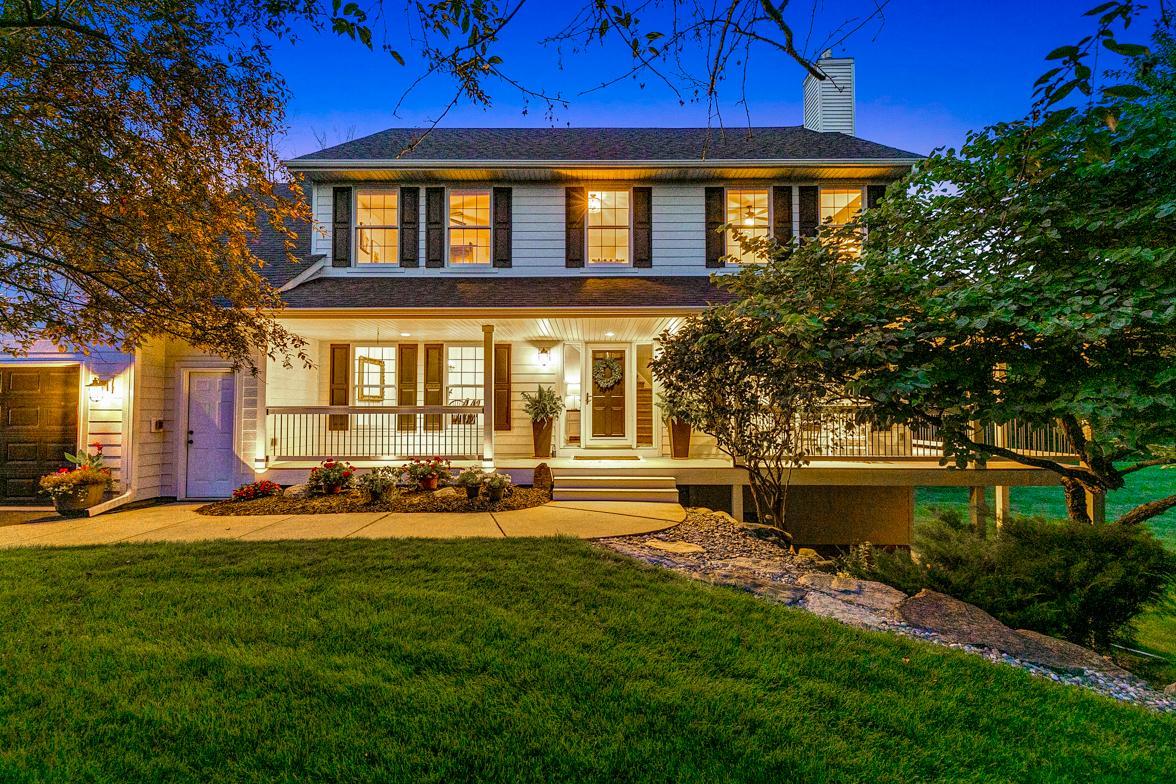 22412 Wagon Wheel Trl, Lakeville, MN 55044