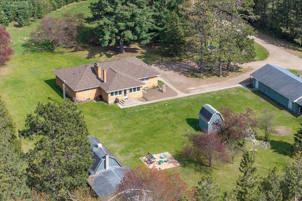 35727 Quest Rd, Hillman, MN 56338