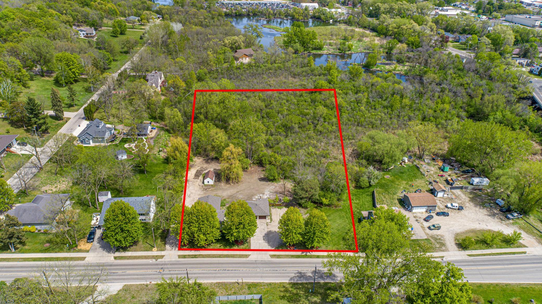 913 Western Ave NW, Faribault, MN 55021