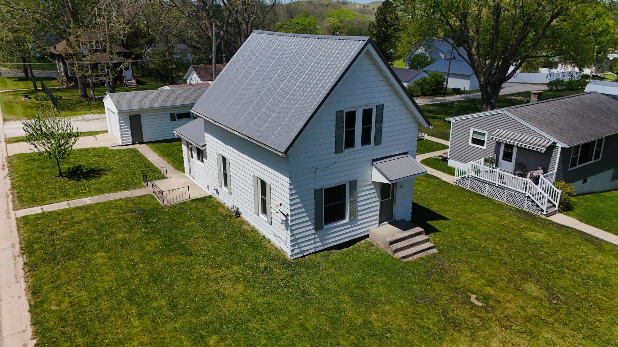 717 Elizabeth St SE, Preston, MN 55965