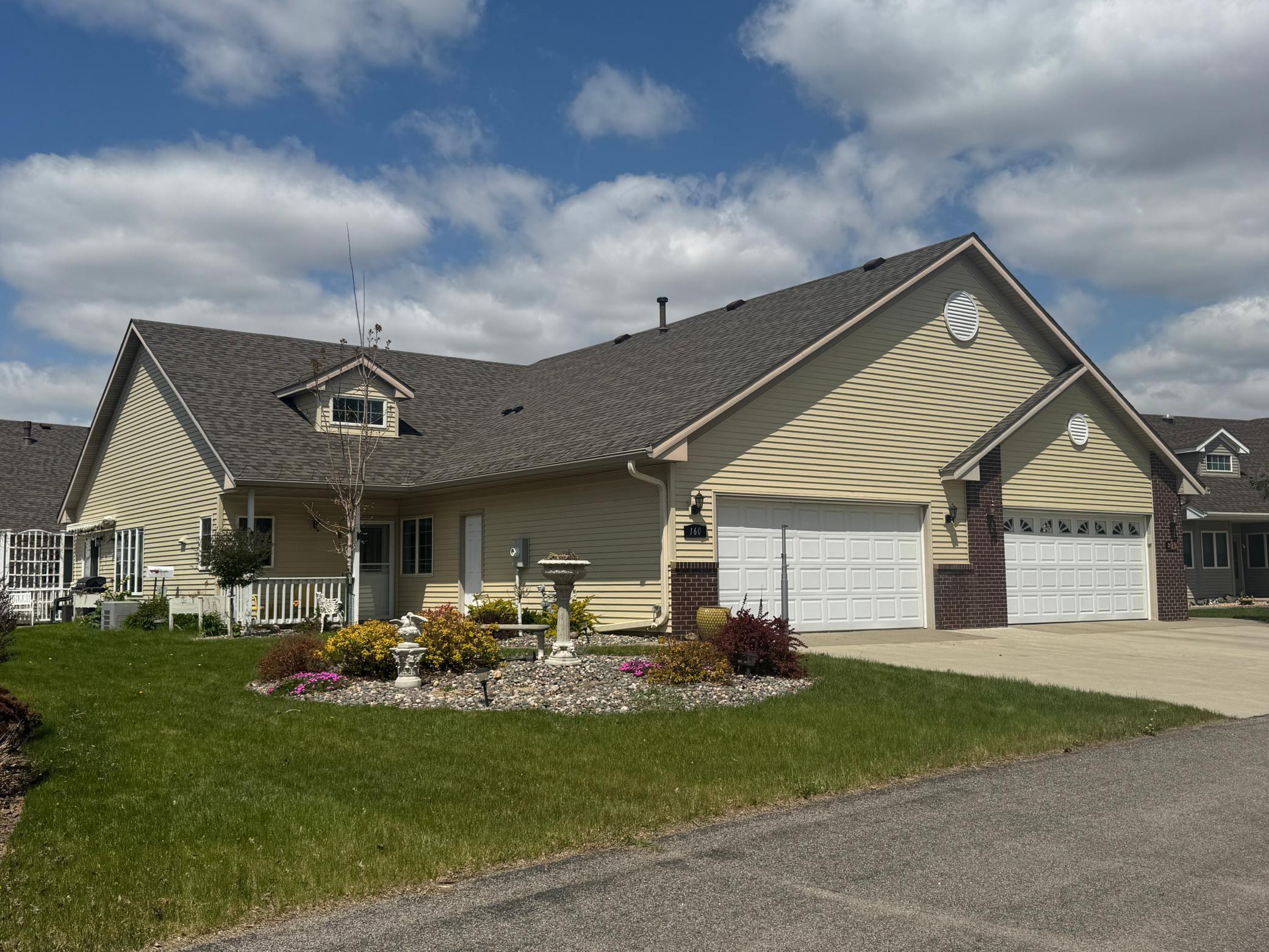160 Cardinal Ln, Clearwater, MN 55320