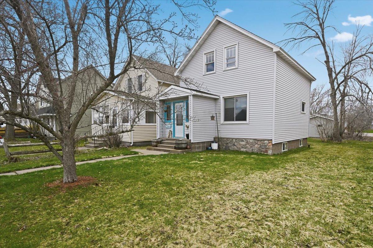 2611 Banks Ave, Superior, WI 54880