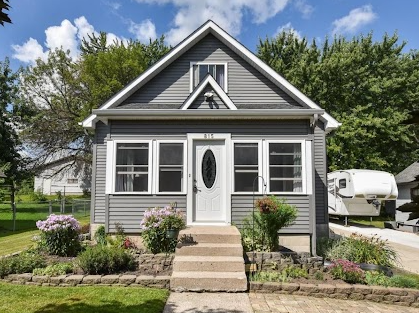 815 10th Ave, Howard Lake, MN 55349