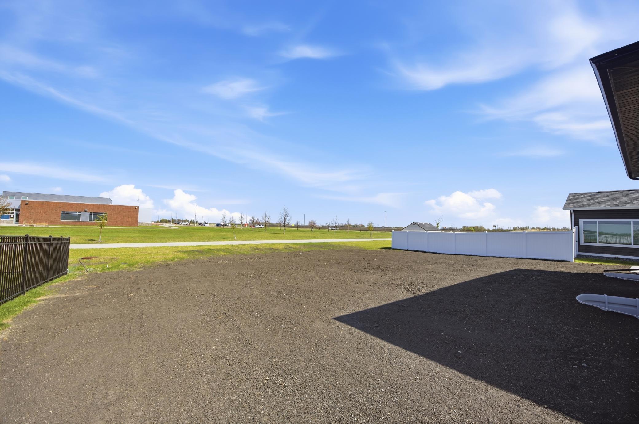 2232 44th St S, Moorhead, MN 56560