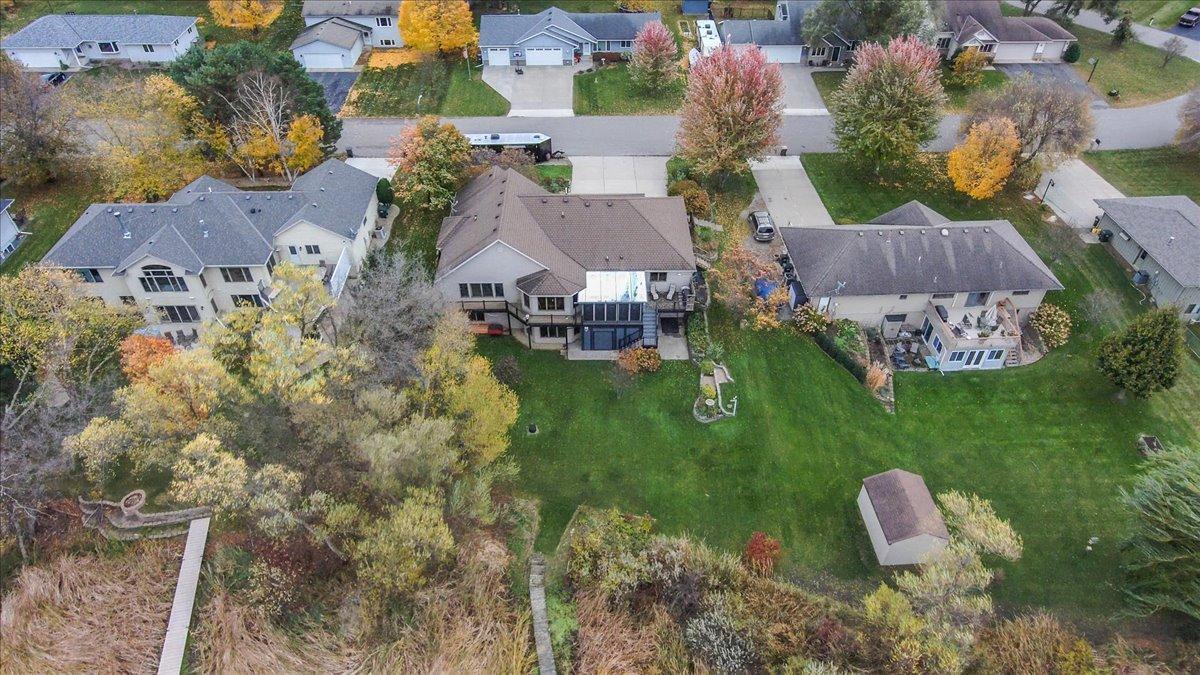 410 Sundown Dr, Avon, MN 56310