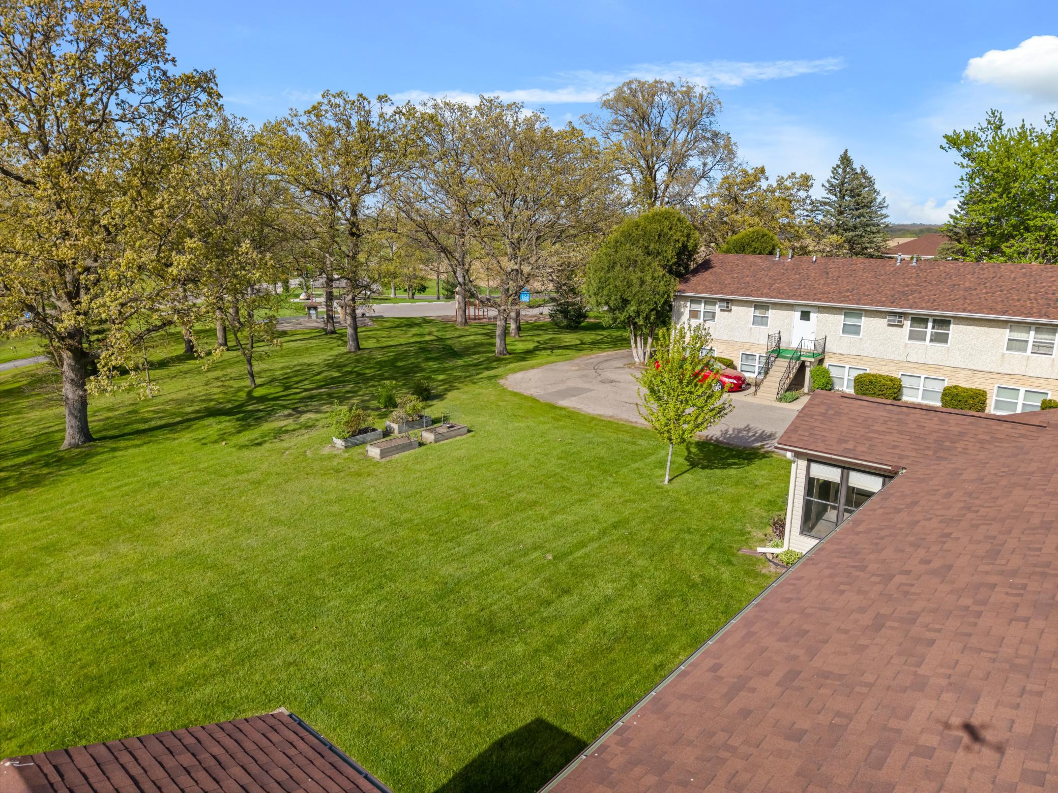 813 Sprague St N #2, Caledonia, MN 55921