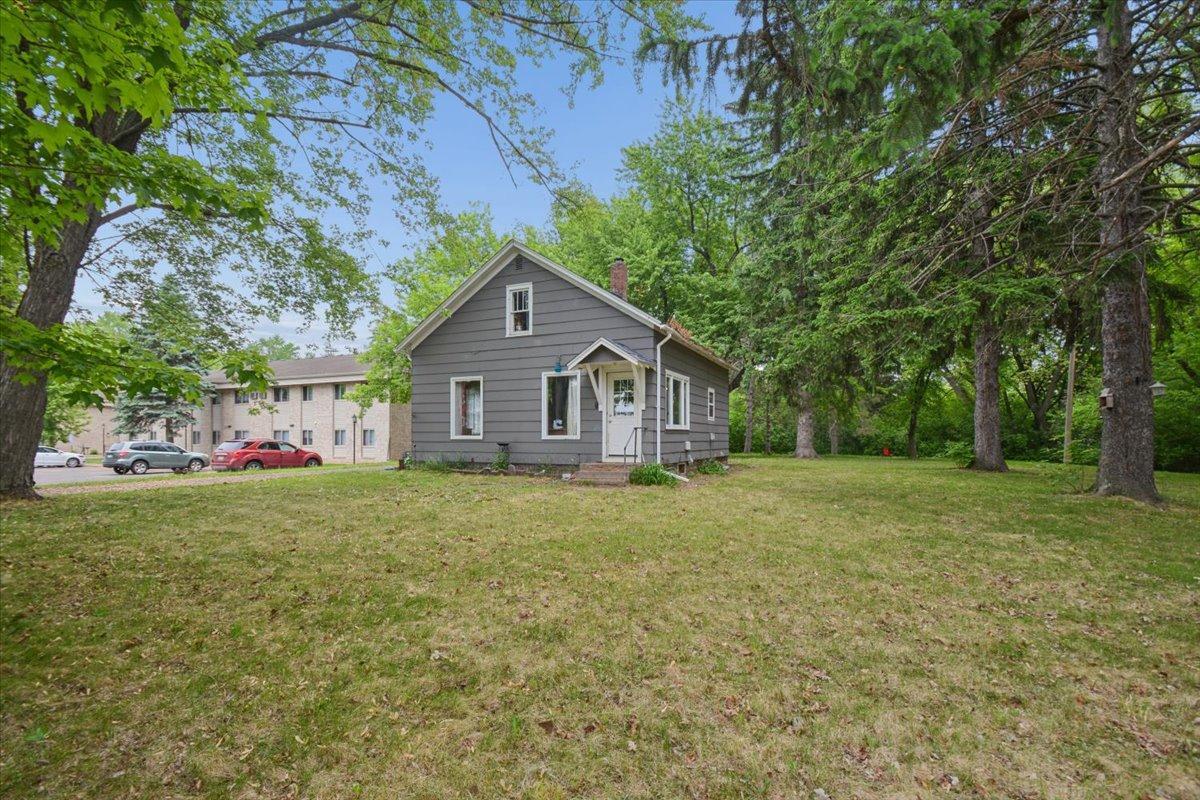 300 Evergreen St, Mora, MN 55051