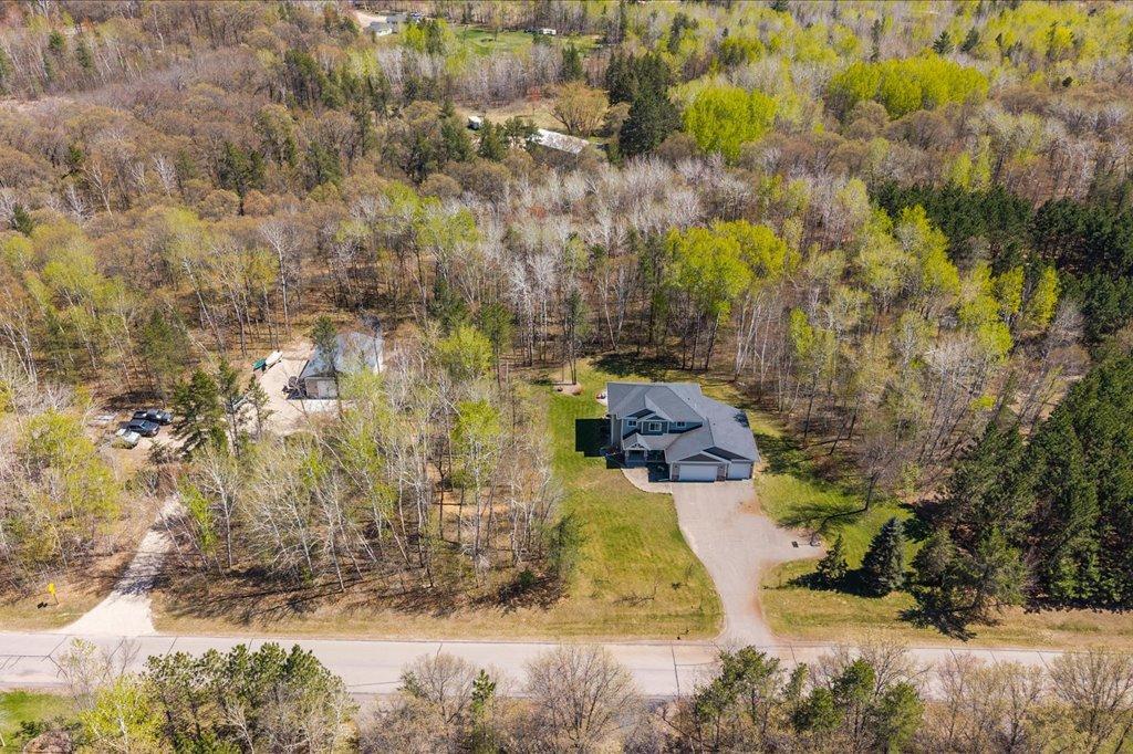 10719 E Shore Dr, Merrifield, MN 56465