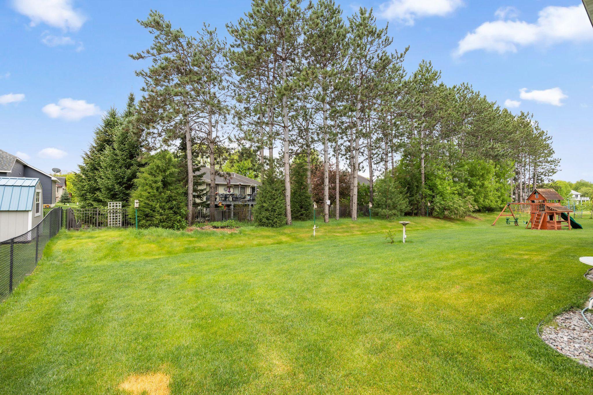 8707 Preserve Blvd N, Chisago City, MN 55013