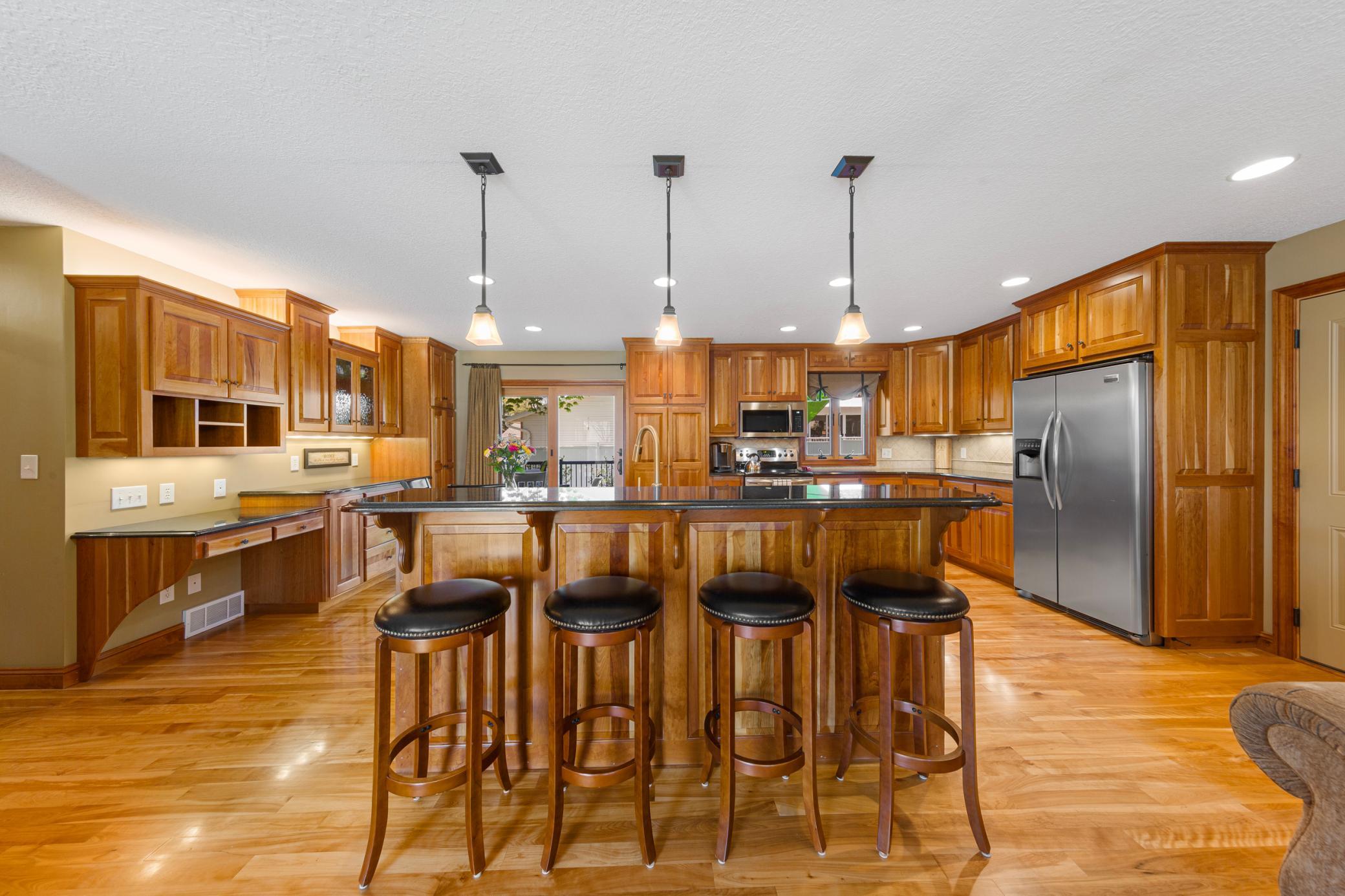 20 Mitchell Dr, Faribault, MN 55021