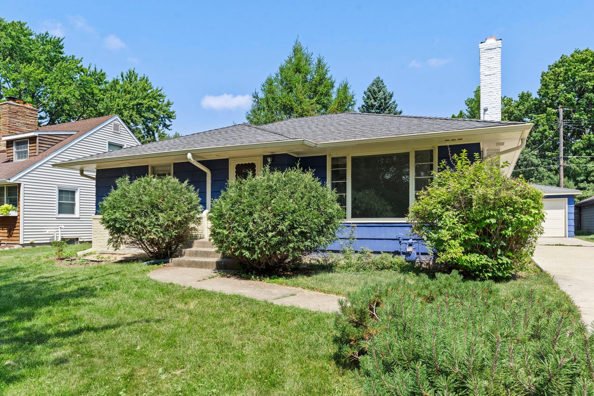 1739 Hampshire Ave, Saint Paul, MN 55116