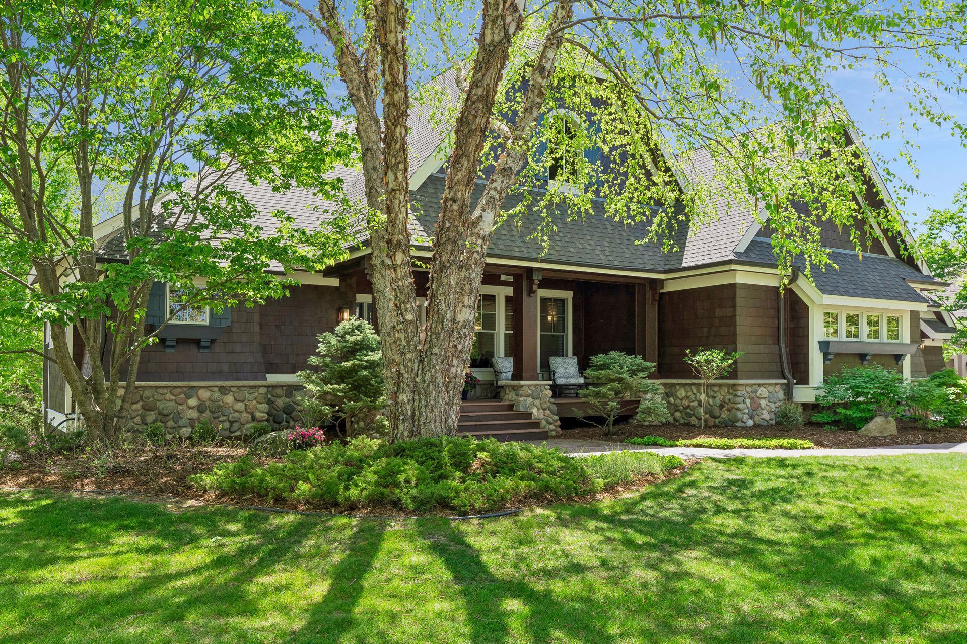 10879 Bentwater Ln, Woodbury, MN 55129