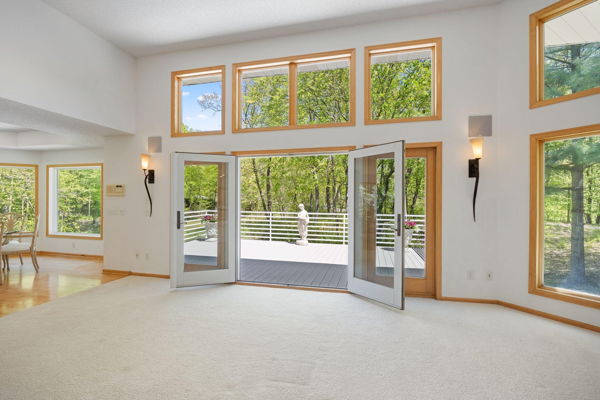1650 N Farm Rd, Long Lake, MN 55356