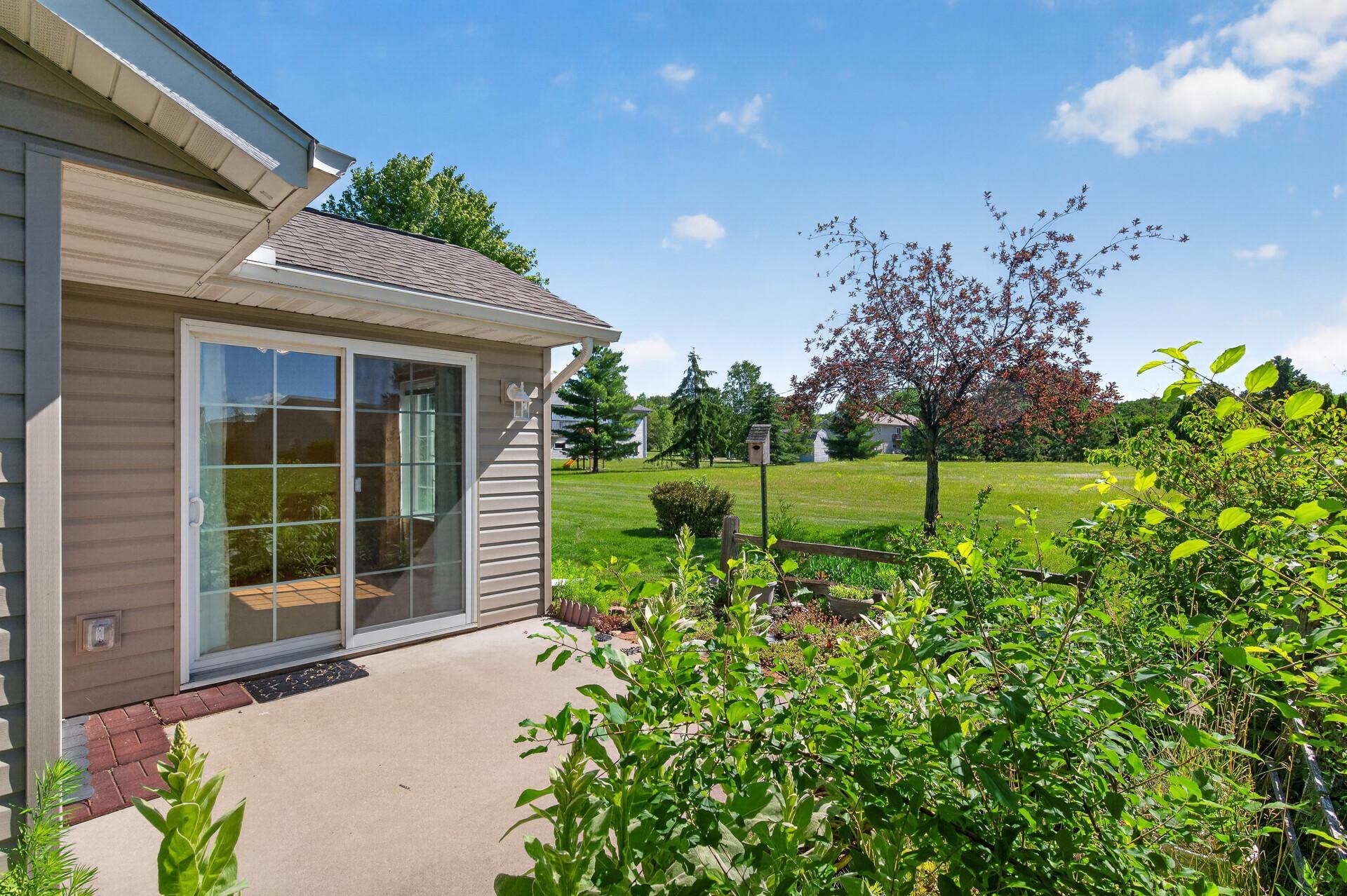 265 Maple Ln, Big Lake, MN 55309