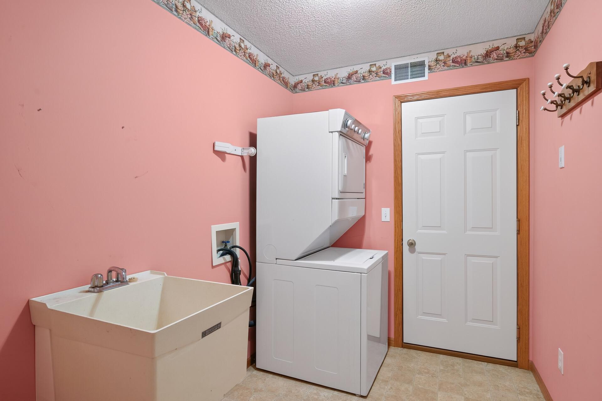 265 Maple Ln, Big Lake, MN 55309