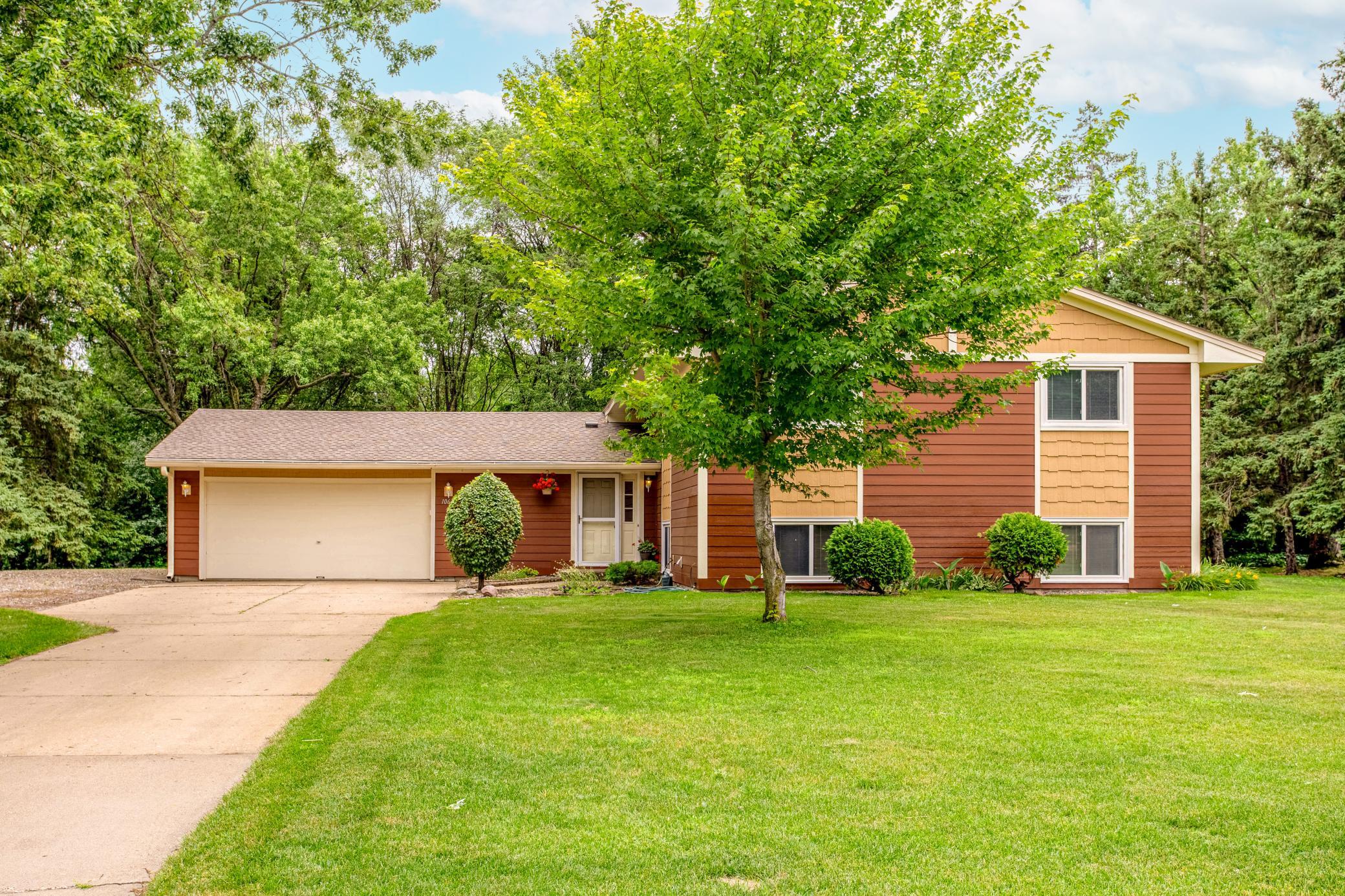 10640 Quebec Ave N, Brooklyn Park, MN 55445