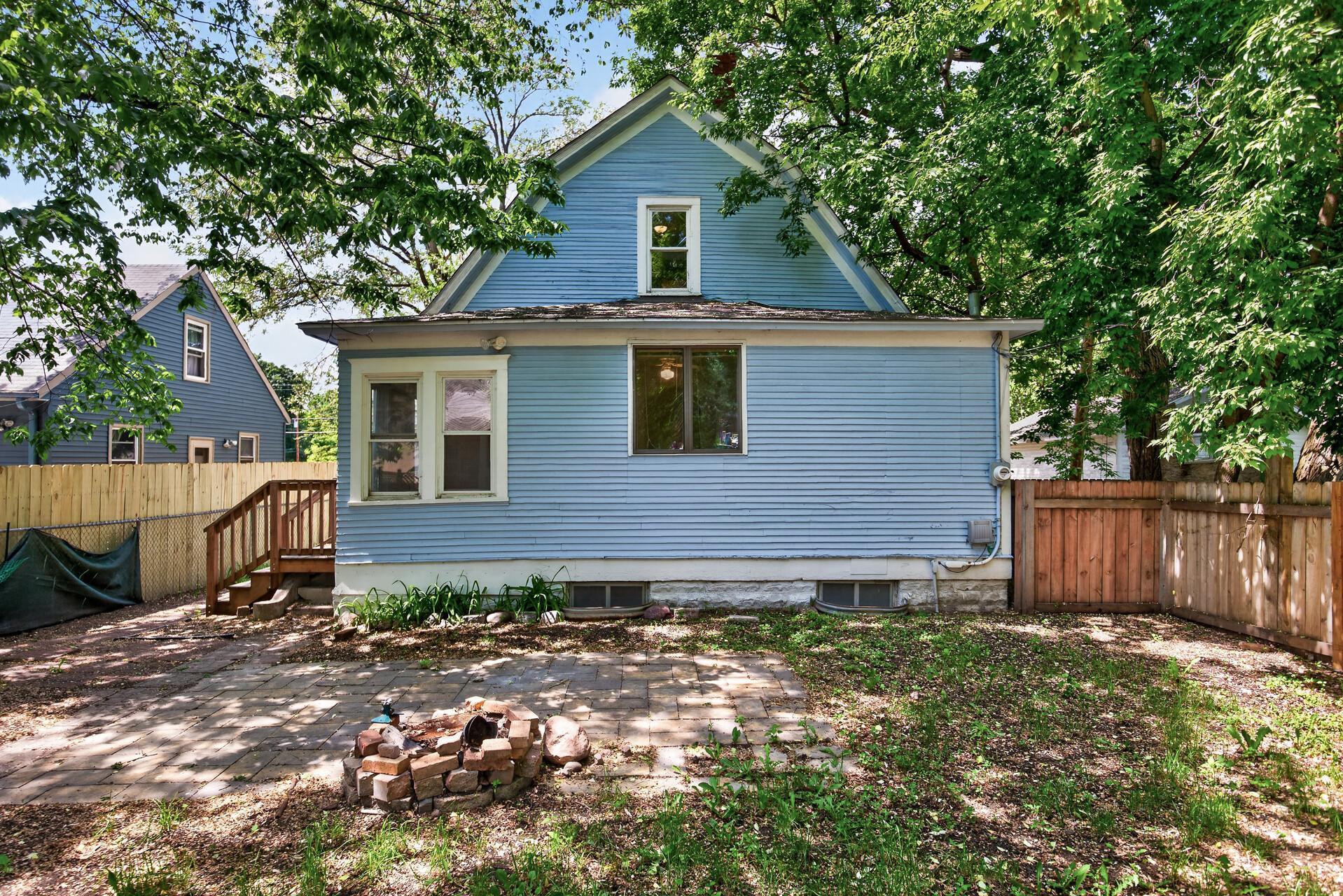 242 Penn Ave N, Minneapolis, MN 55405