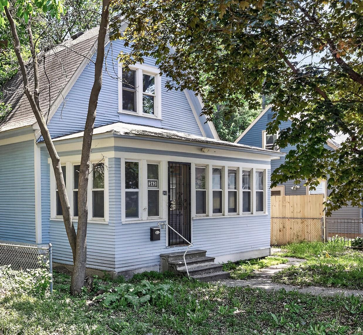 242 Penn Ave N, Minneapolis, MN 55405