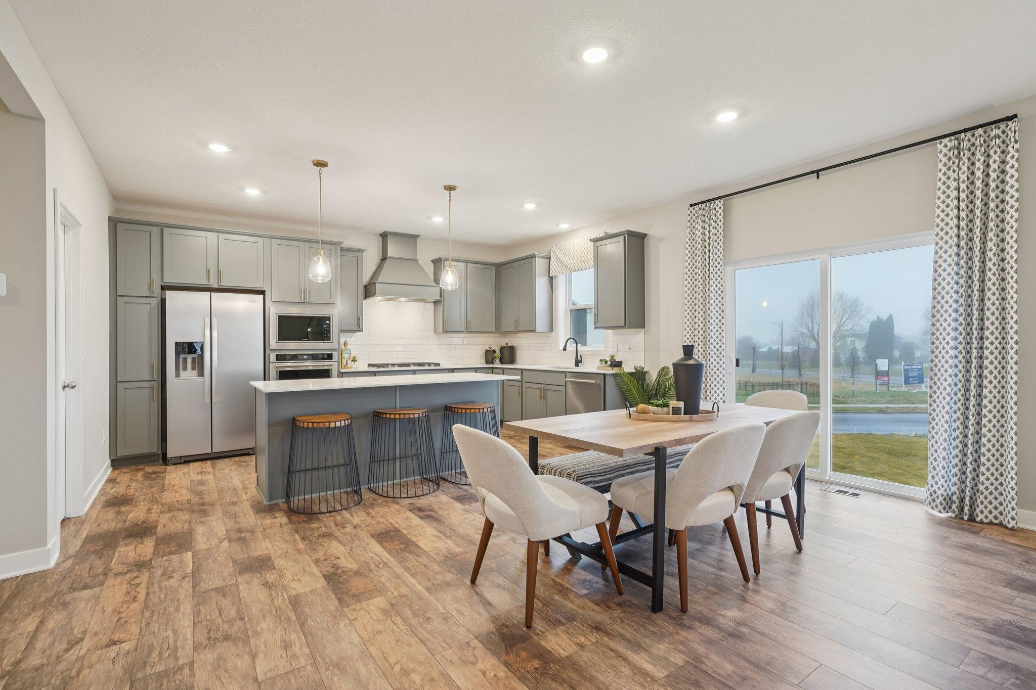 3789 Brookside Dr, Chaska, MN 55318