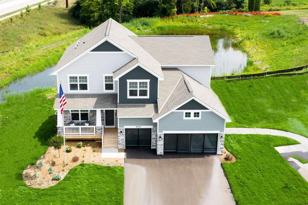 3789 Brookside Dr, Chaska, MN 55318