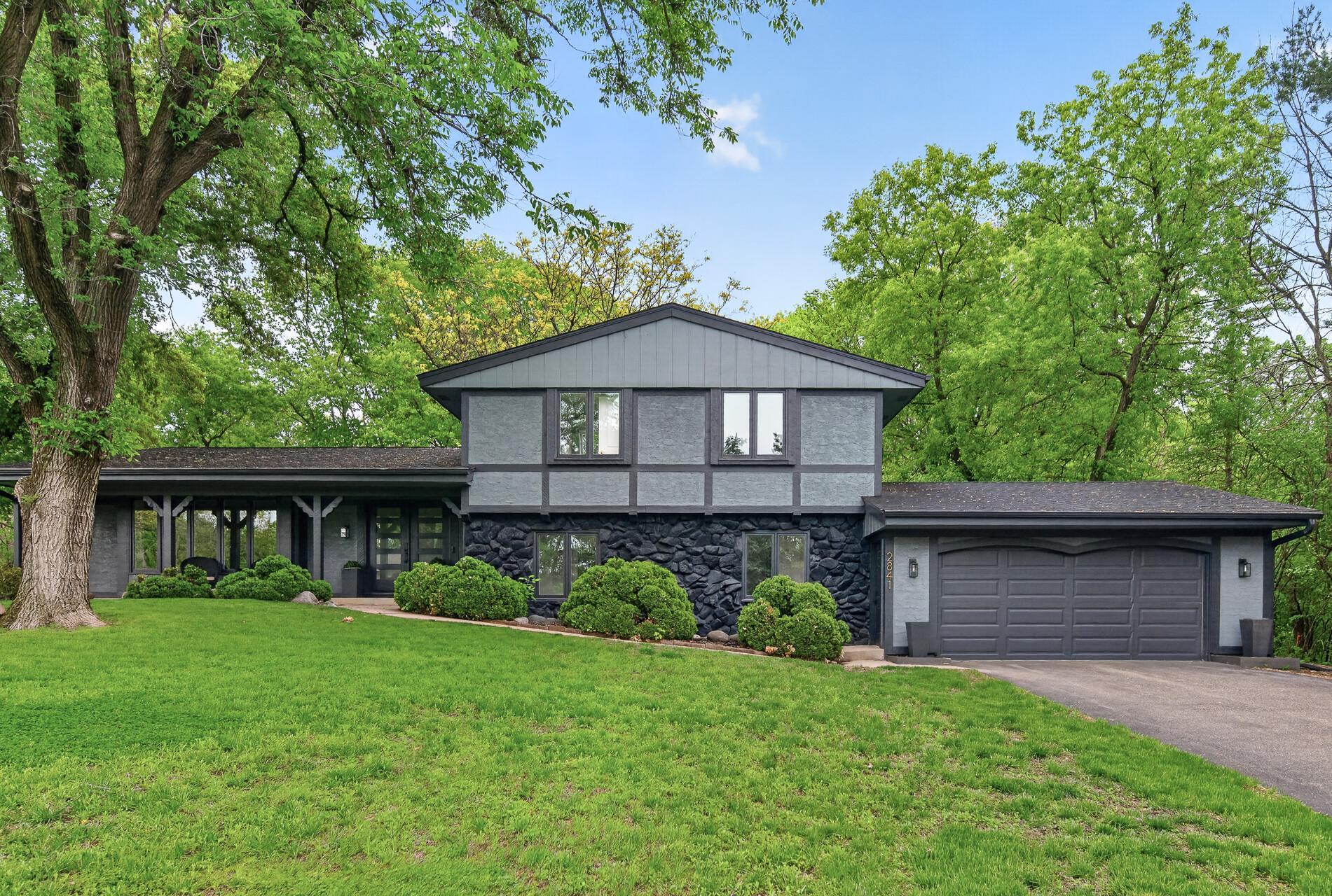 2841 Mayfield Rd, Minnetonka, MN 55391
