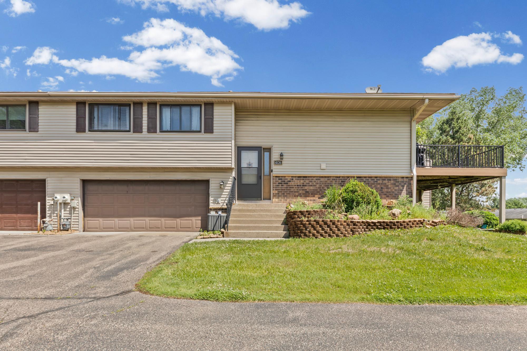 4126 Sylvia Ln S, Shoreview, MN 55126