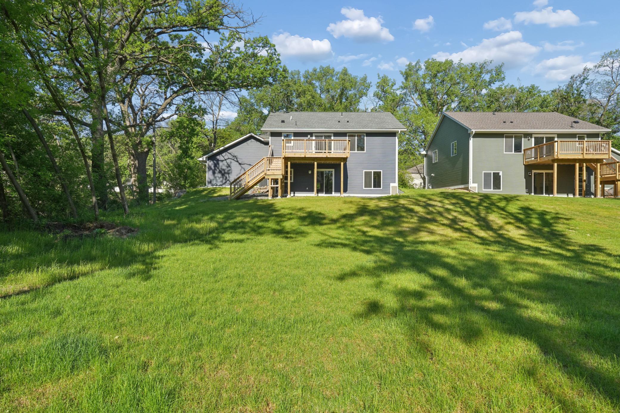 1880 Desoto St N, Maplewood, MN 55117
