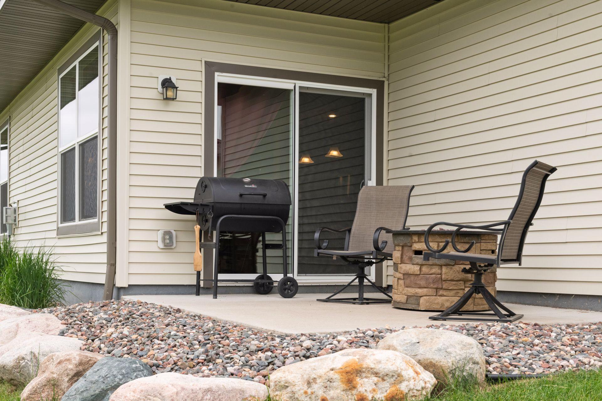 1106 Lorraine Ct, Carver, MN 55315