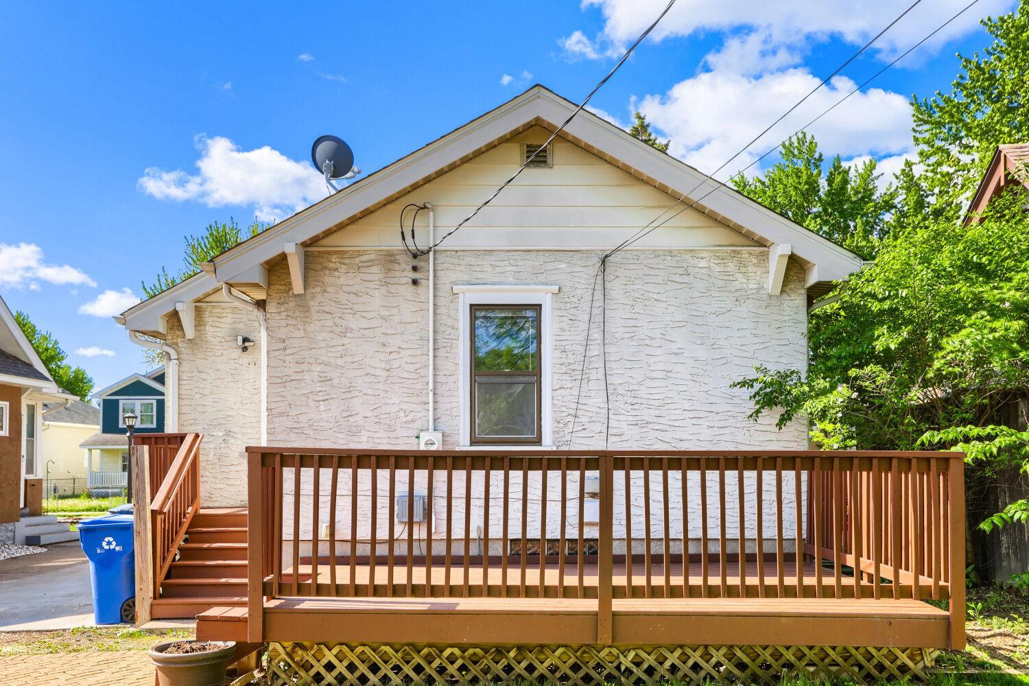 269 Annapolis St E, Saint Paul, MN 55118