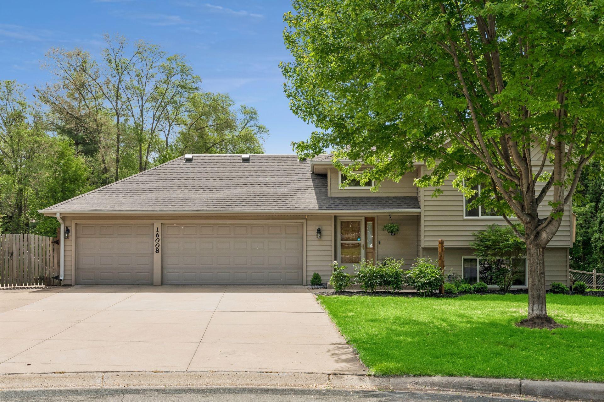 16008 Sheldon Ave, Eden Prairie, MN 55344
