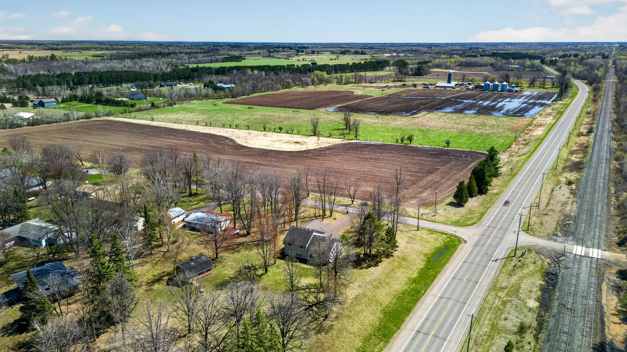 101 Carriage Hill Dr E, Hinckley, MN 55037