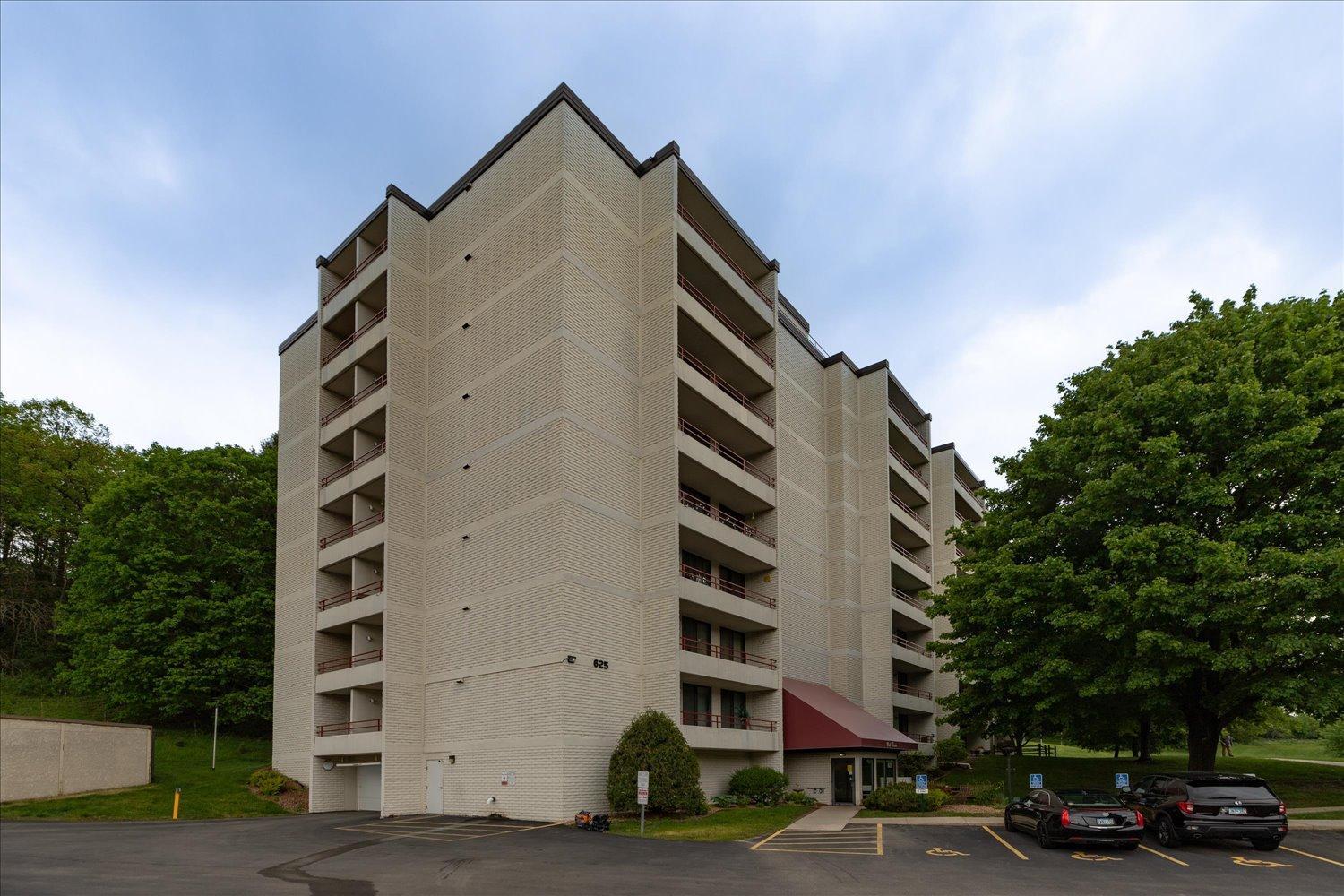 625 19th St NW #607, Rochester, MN 55901