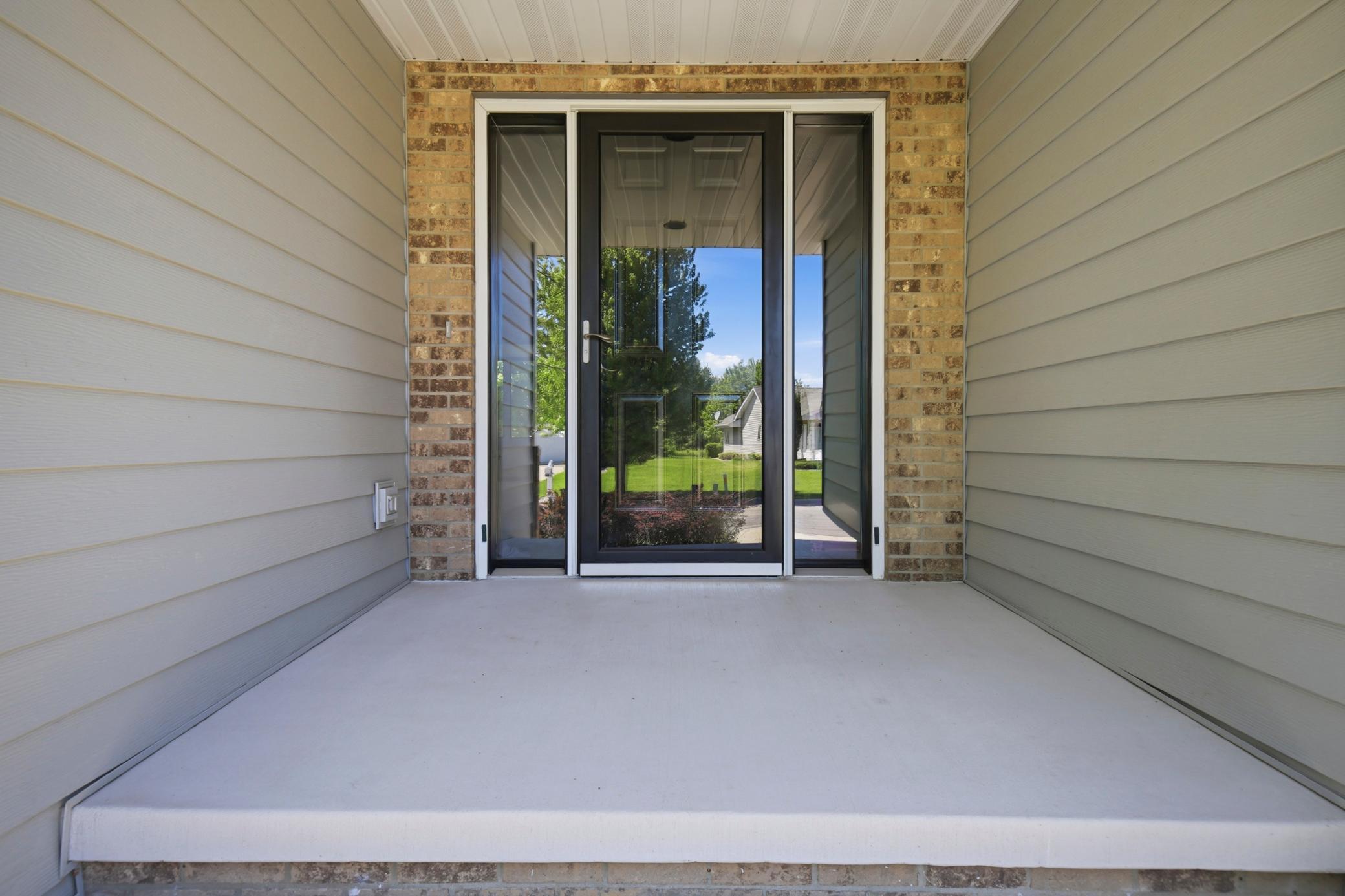 1406 26th St SW, Austin, MN 55912