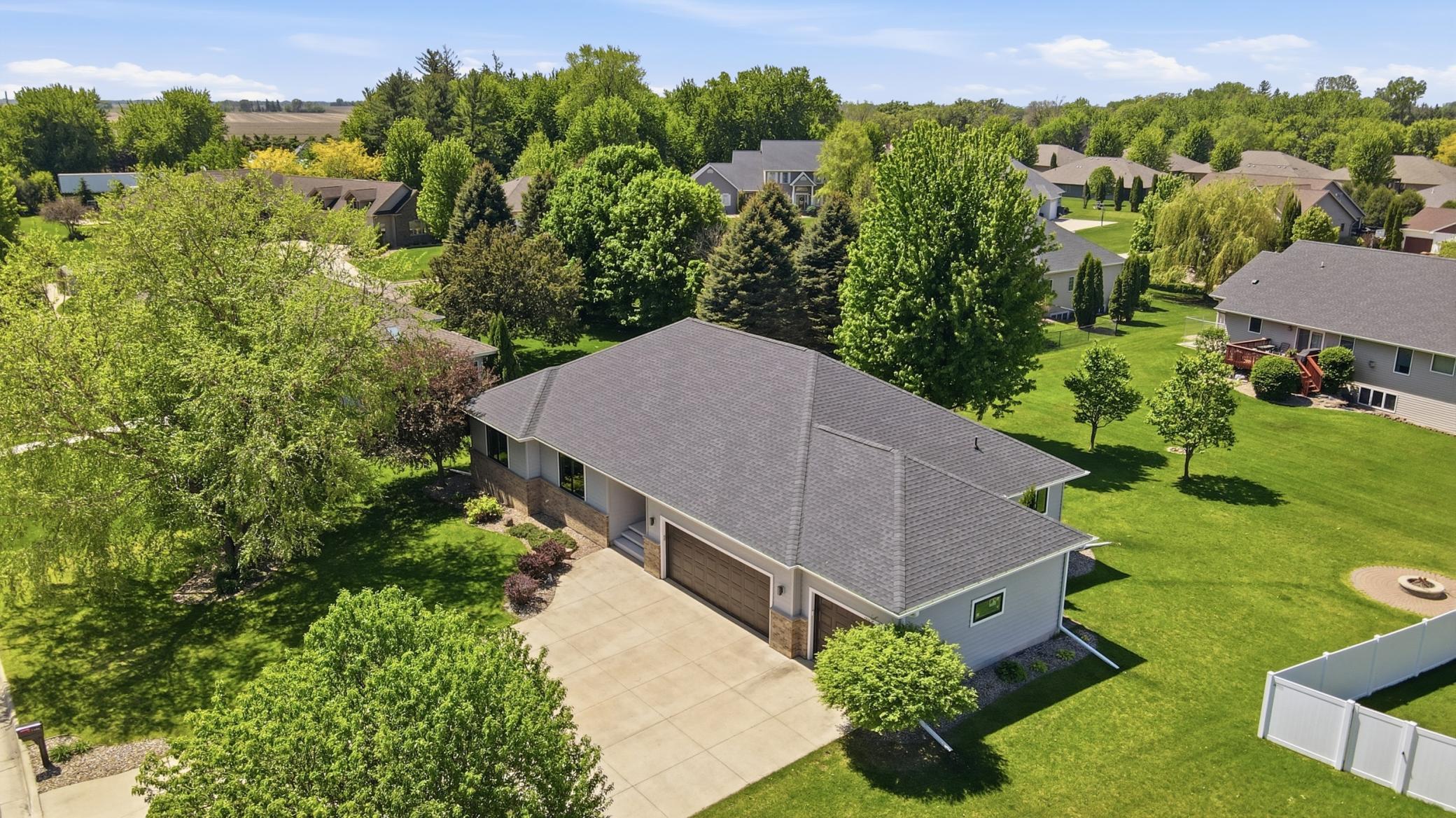 1406 26th St SW, Austin, MN 55912