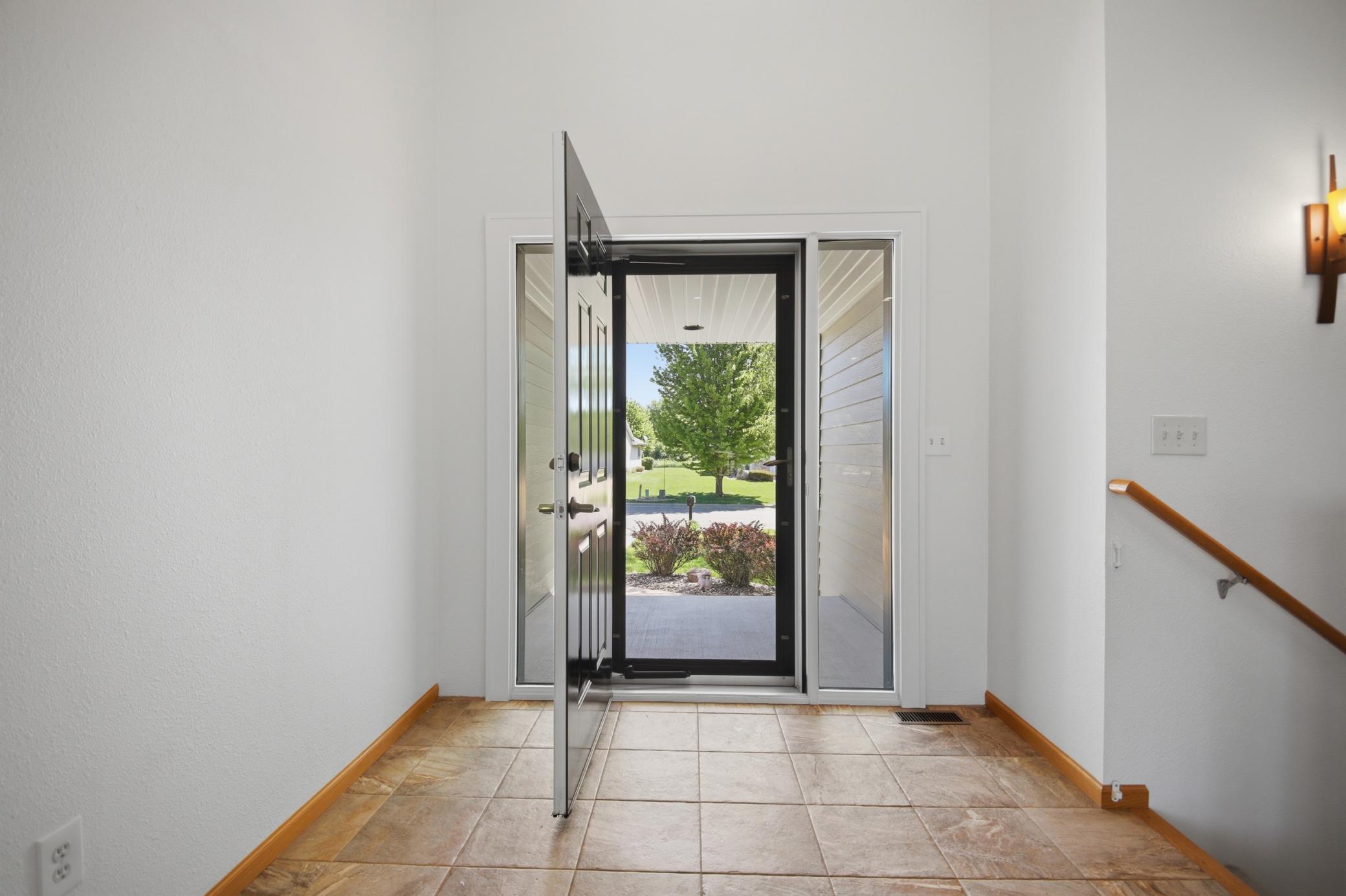 1406 26th St SW, Austin, MN 55912