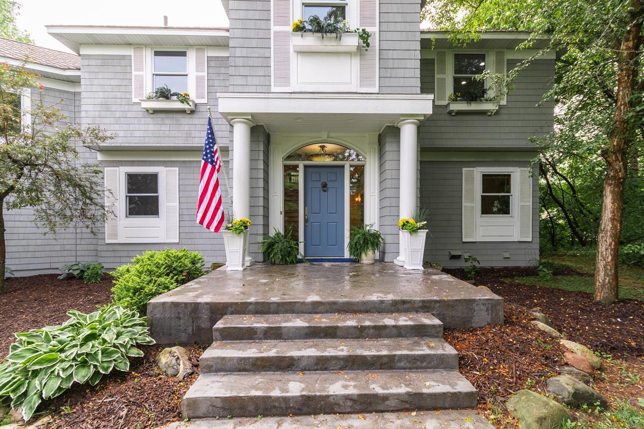 1756 Delaware Ave, West Saint Paul, MN 55118
