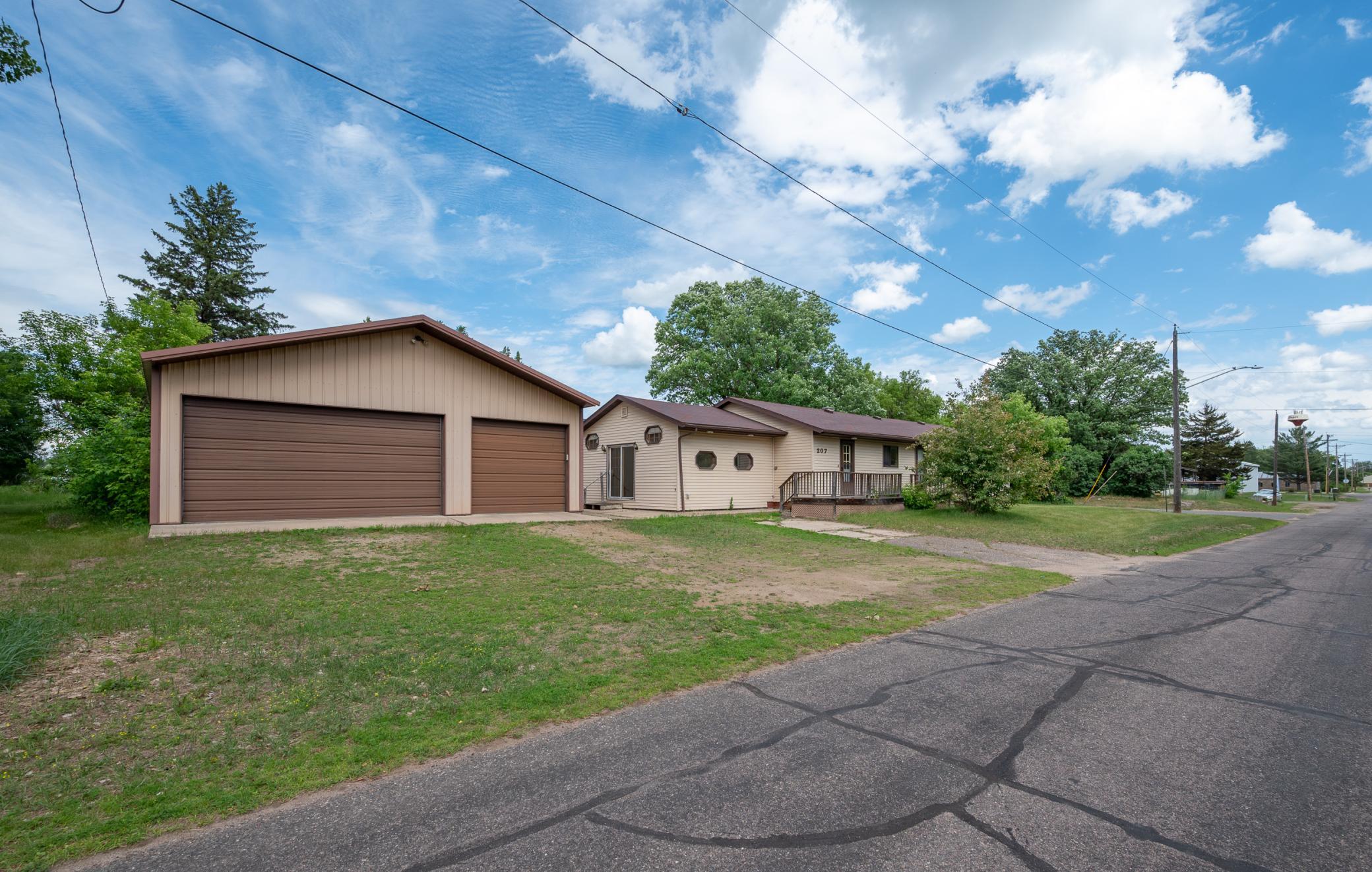 207 Daisy Ave W, Pillager, MN 56473