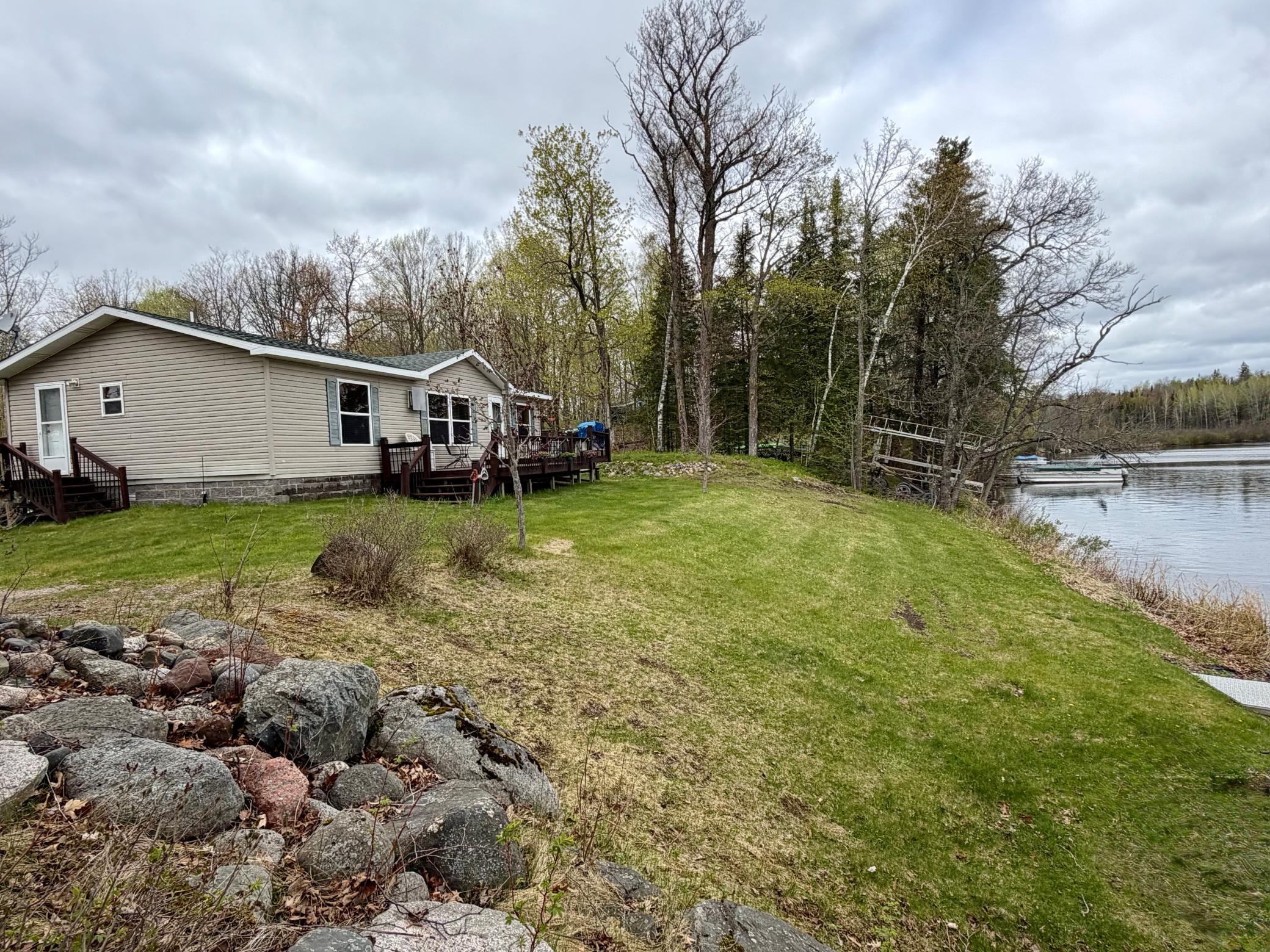 3936 Sunnyside Park Rd, Floodwood, MN 55736