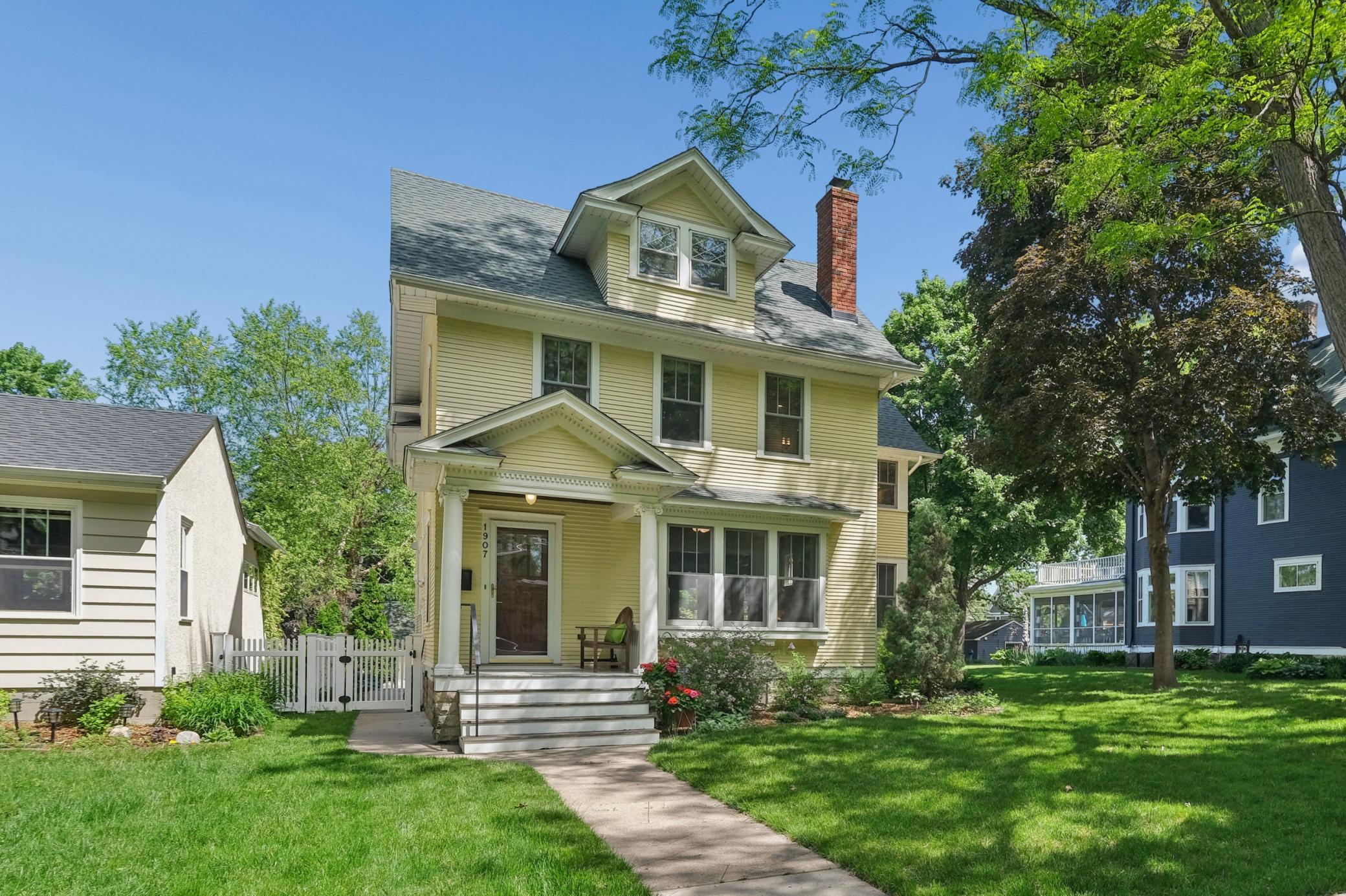 1907 Goodrich Ave, Saint Paul, MN 55105