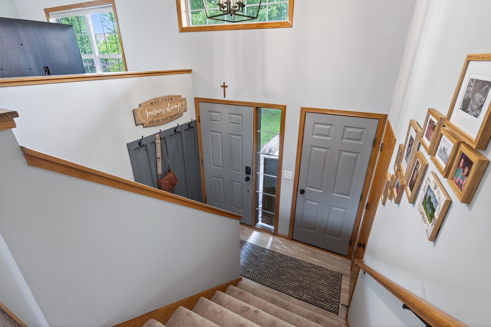 1004 Bridle Creek Dr, Jordan, MN 55352