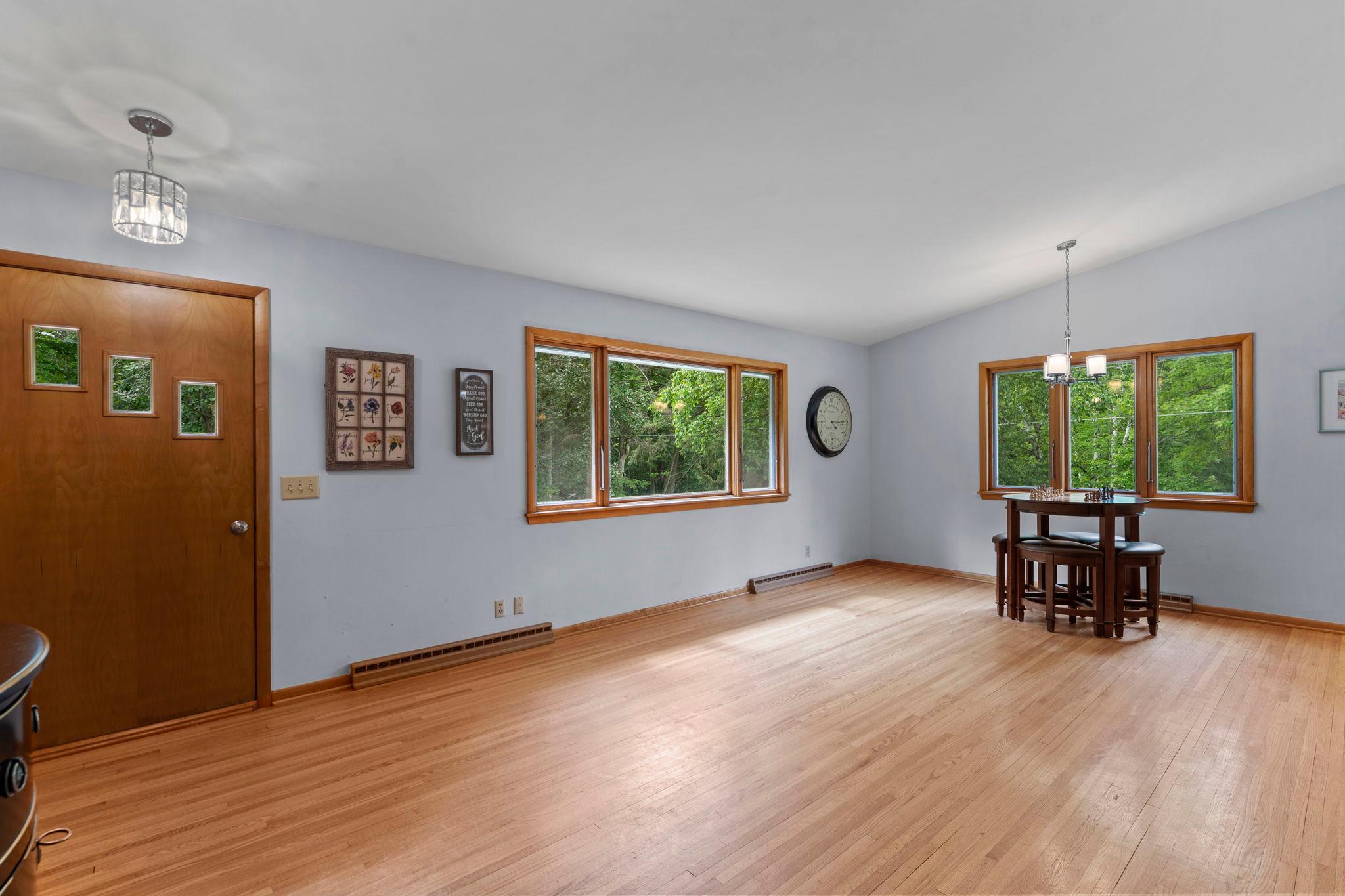 740 S Jefferson St, Saint Croix Falls, WI 54024