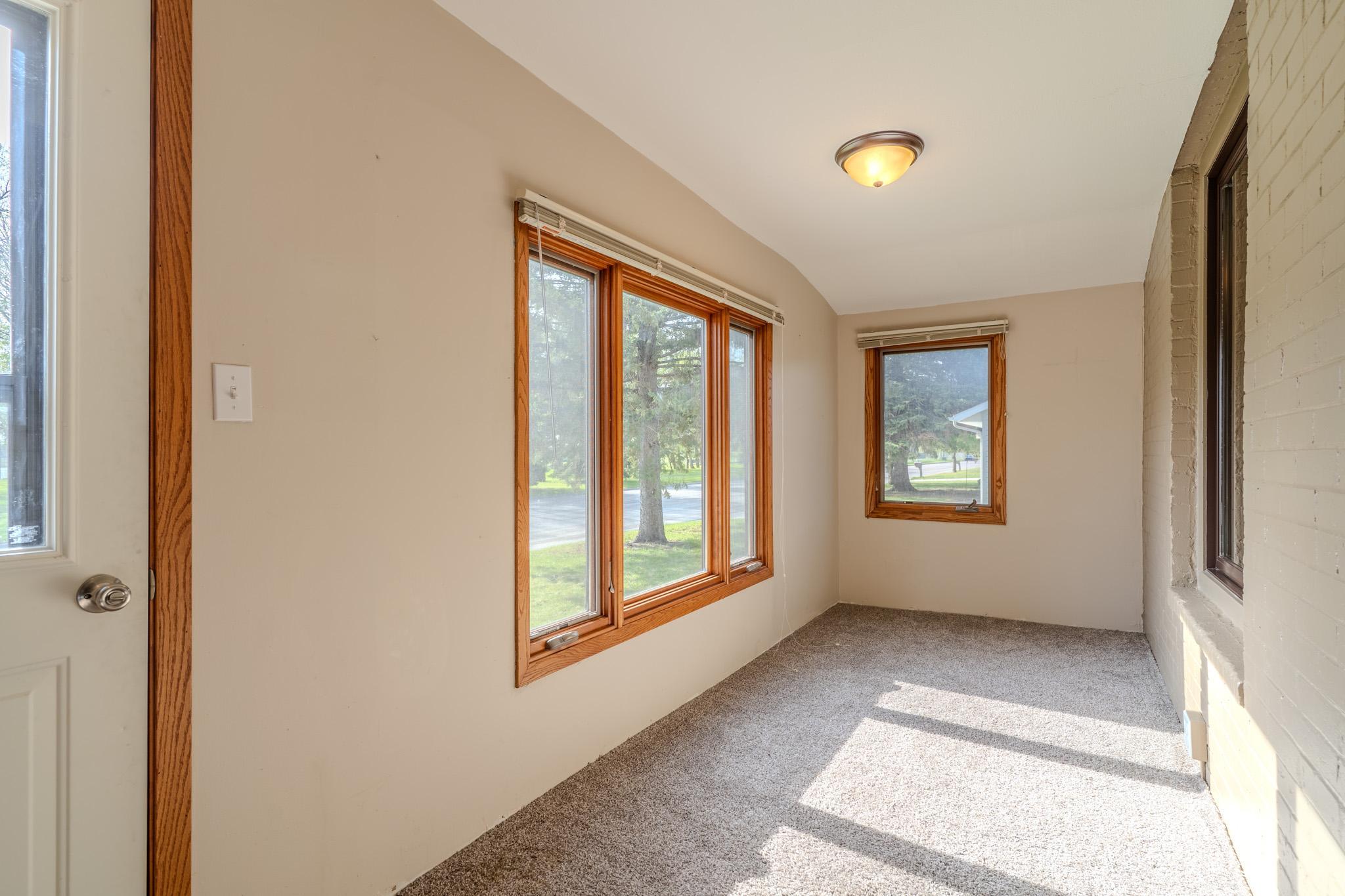 629 Barrette St, Crookston, MN 56716