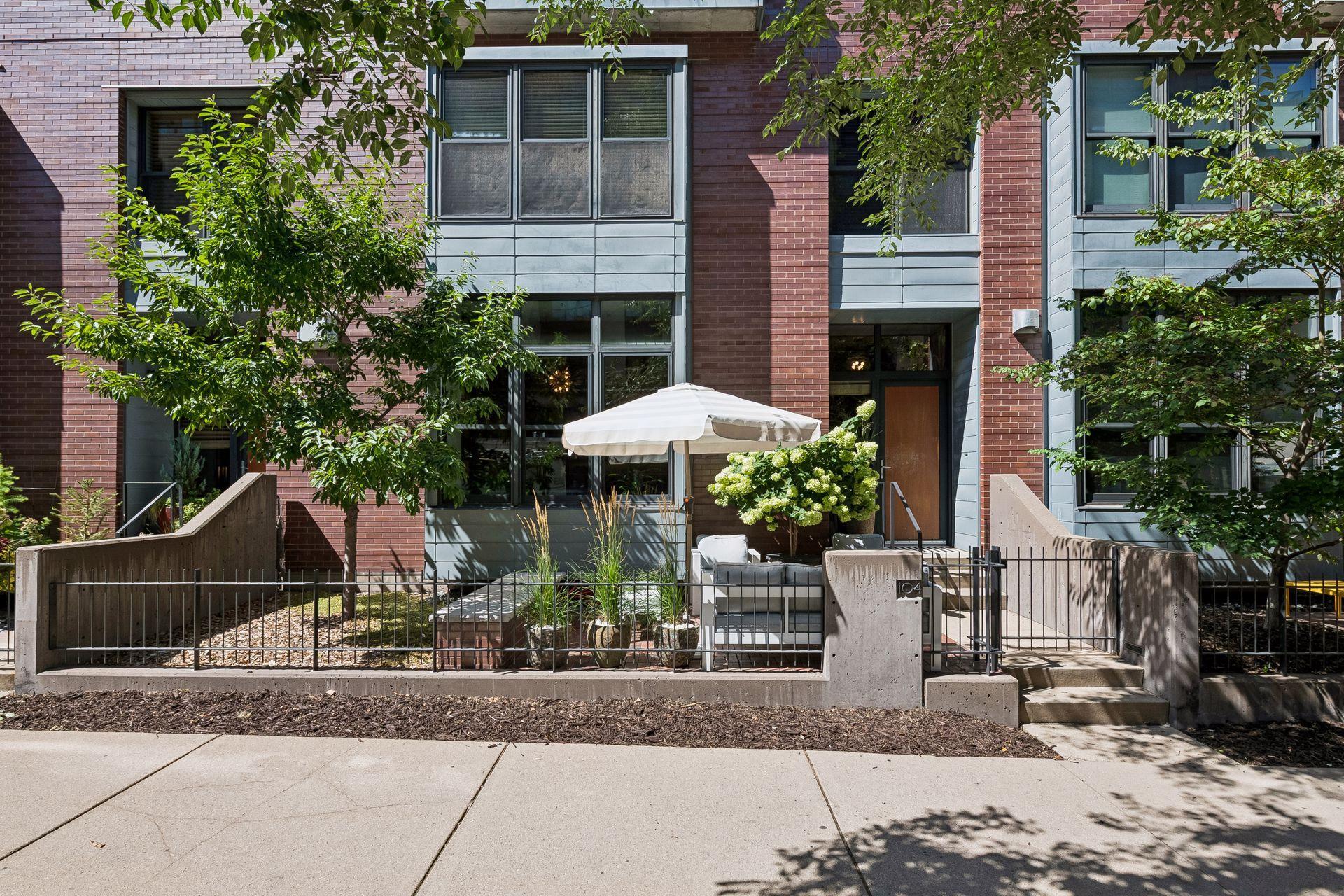 200 Park Ave #104, Minneapolis, MN 55415