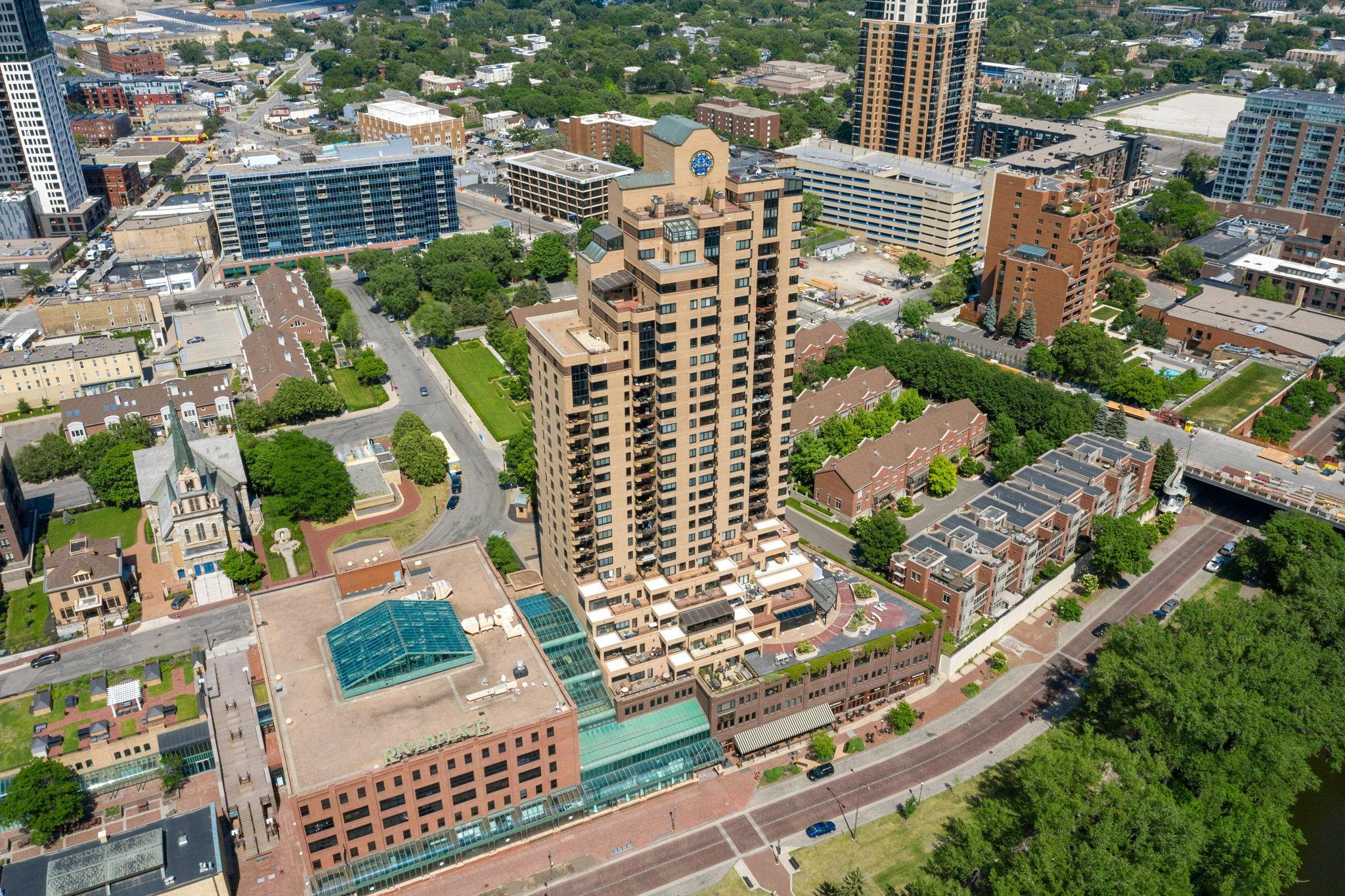 110 Bank St SE #L2603, Minneapolis, MN 55414