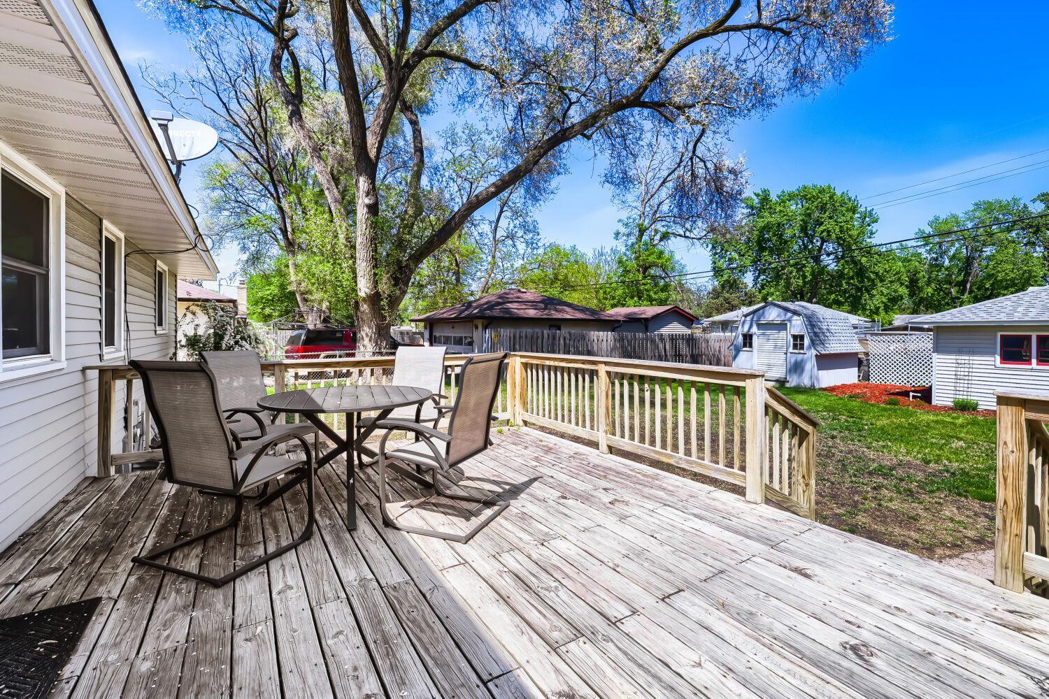 5400 Knox Ave N, Brooklyn Center, MN 55430