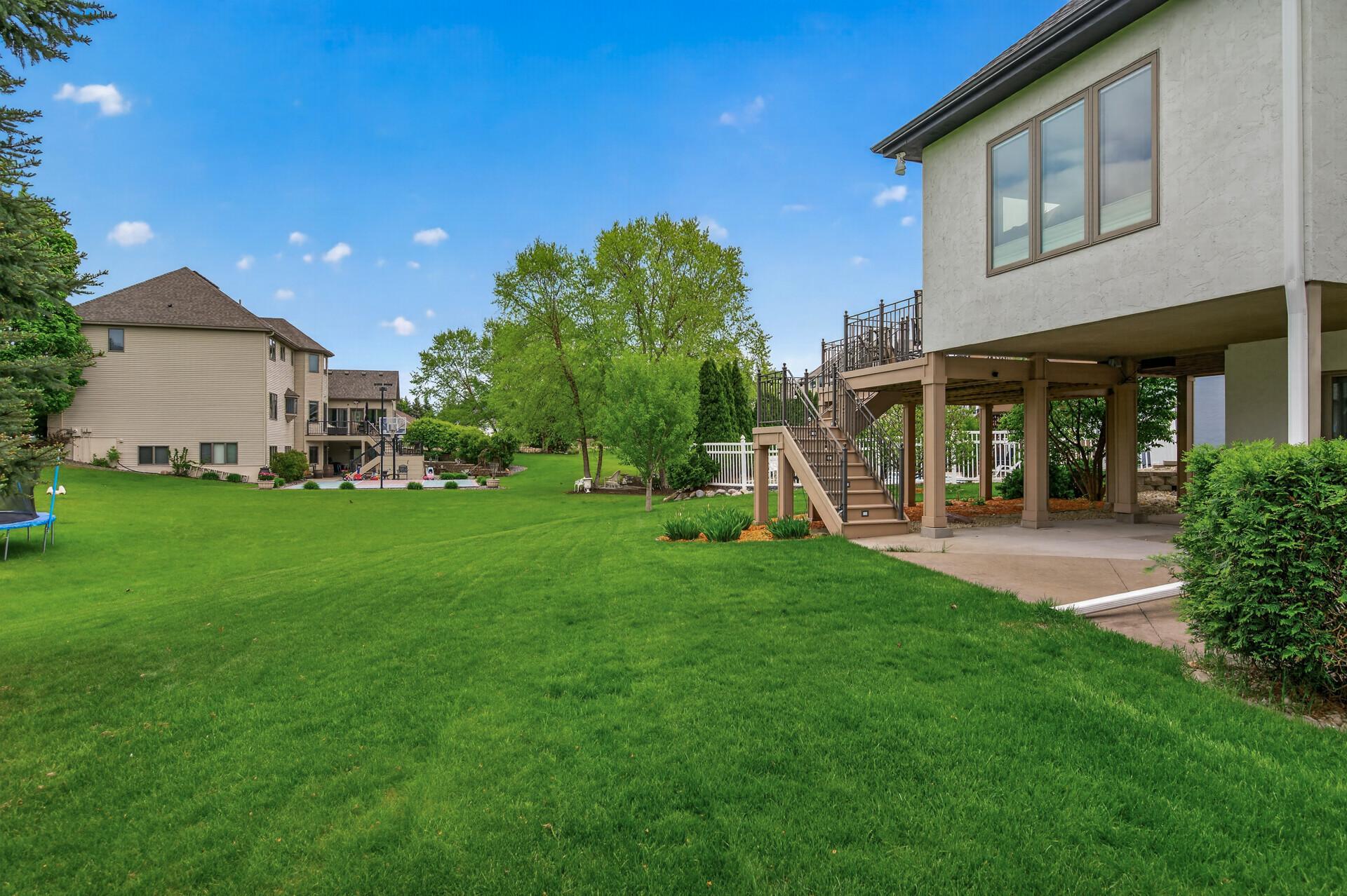 5555 Trenton Ln N, Plymouth, MN 55442